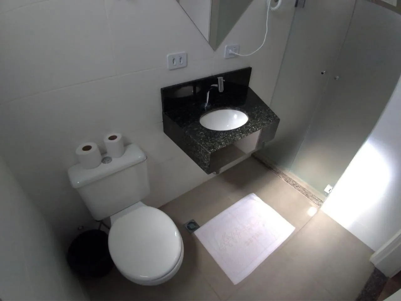 Bathroom in Hotel Avalon Maringá Econômico