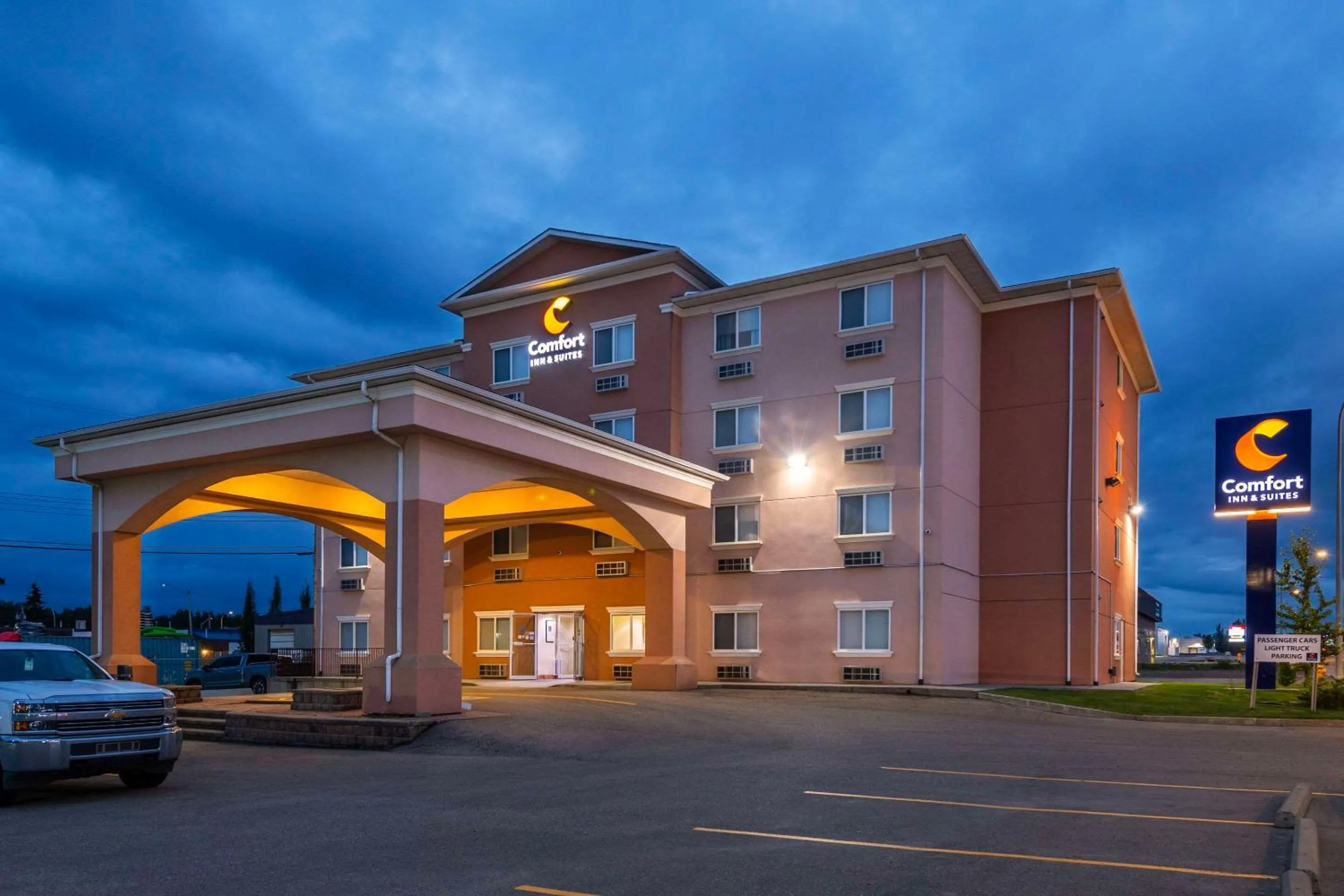 Property building in Comfort Inn & Suites