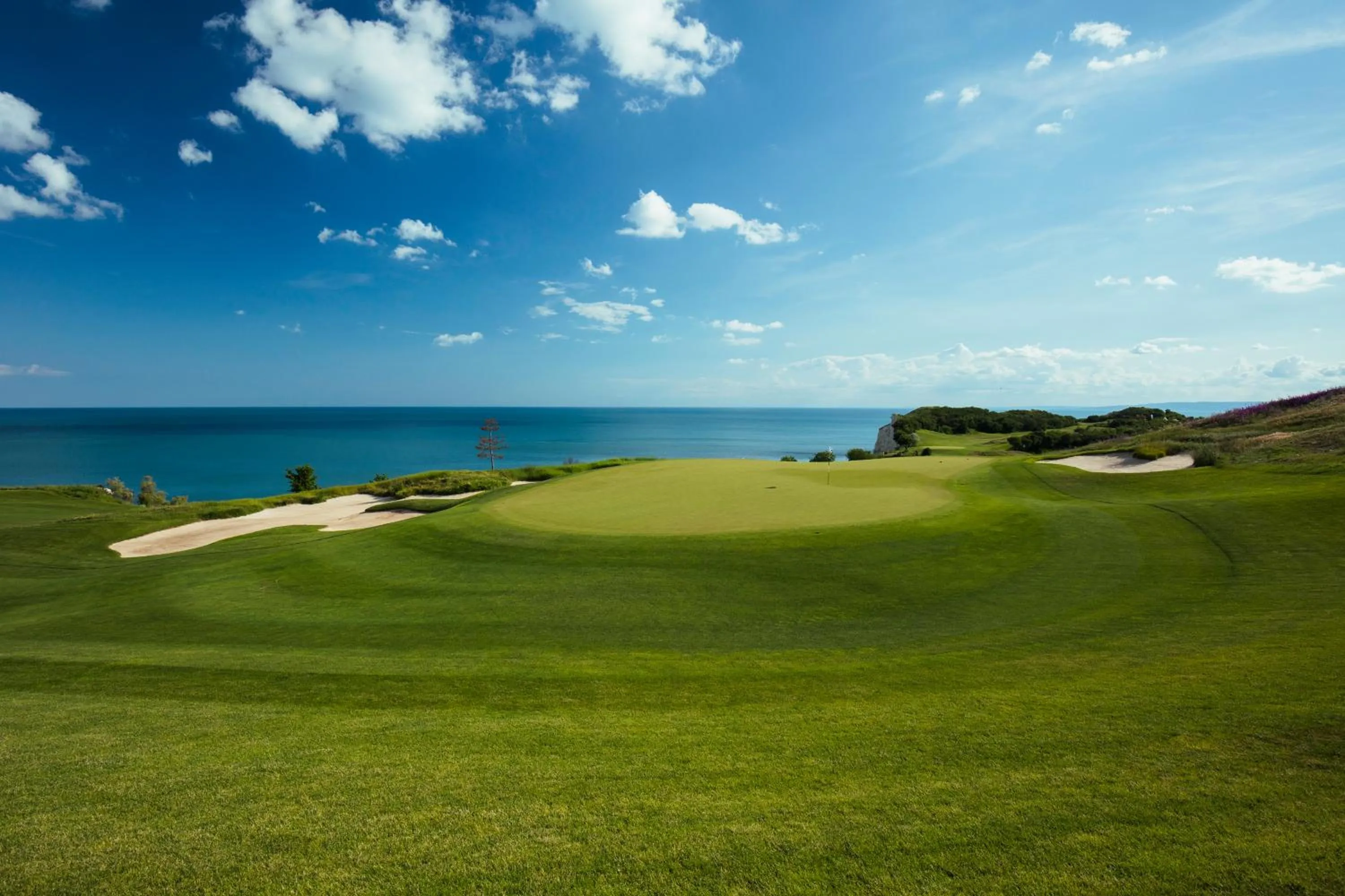 Natural landscape in Thracian Cliffs Golf & Beach Resort