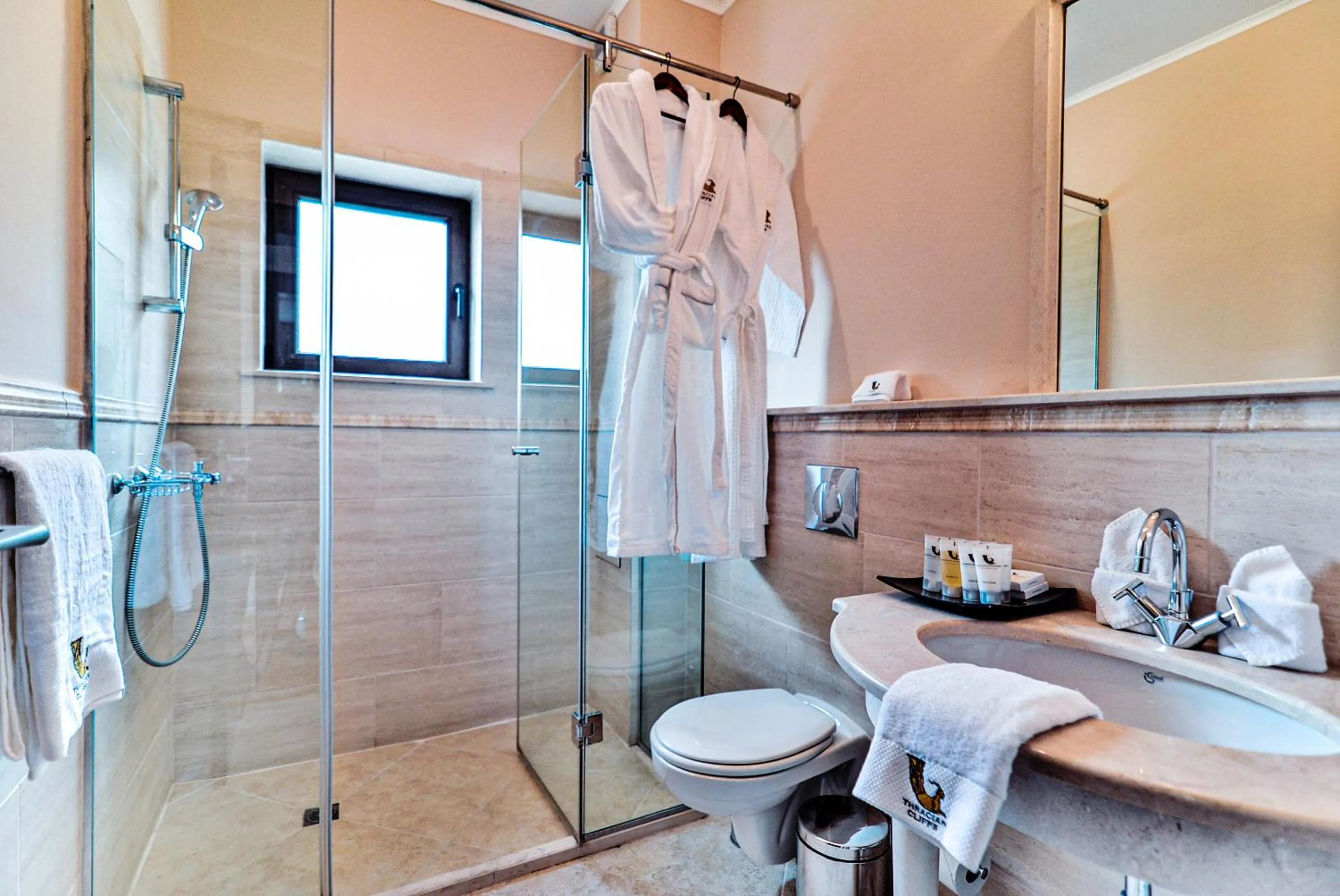 Shower in Thracian Cliffs Golf & Beach Resort