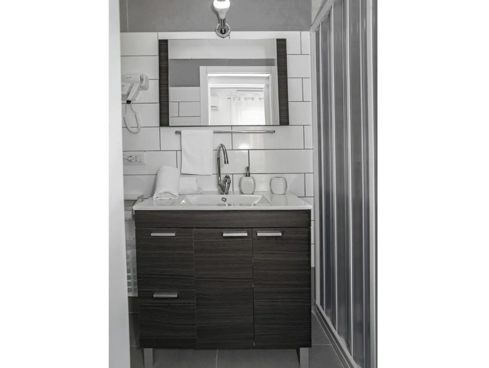 Bathroom in Enjoy Vida