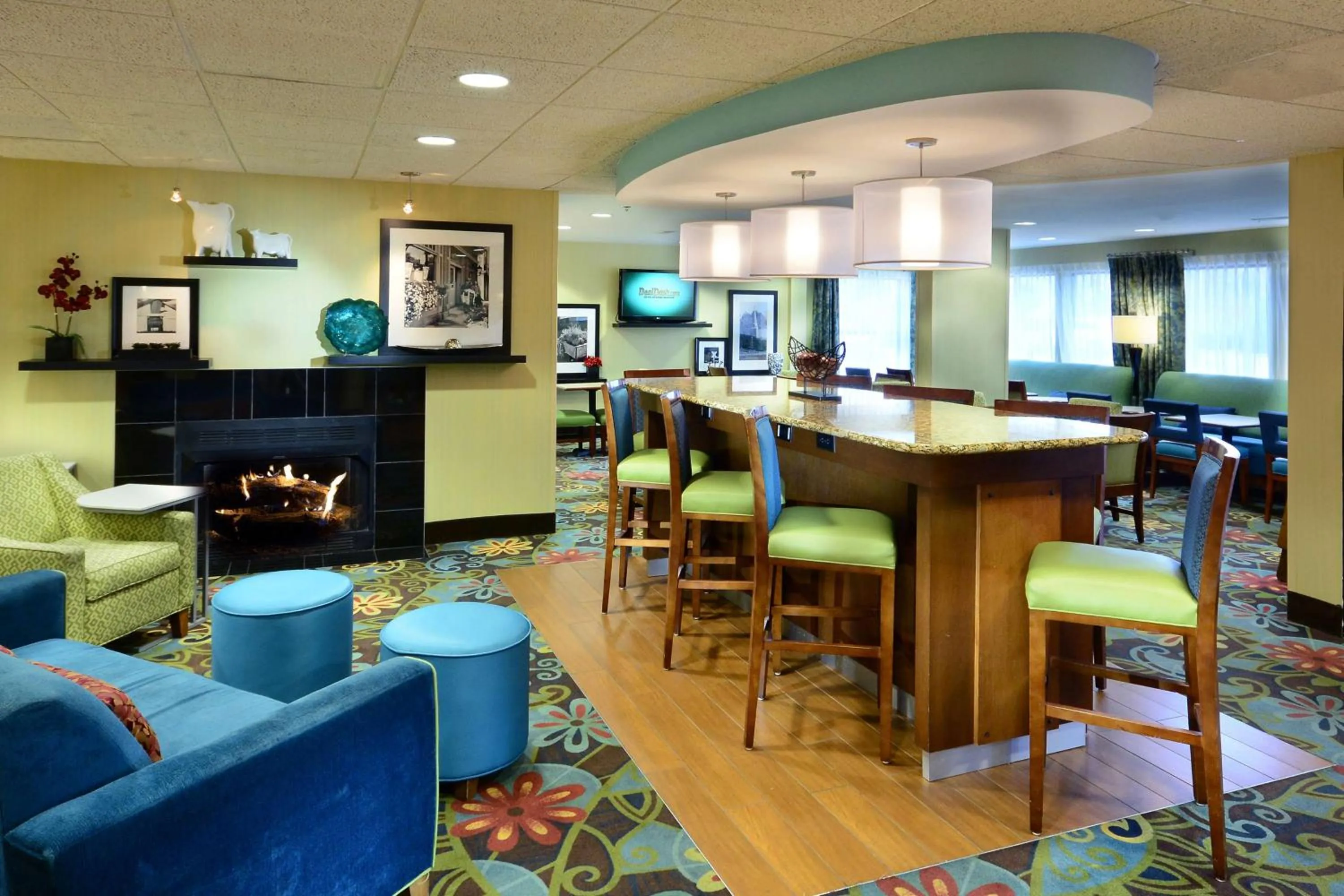 Lobby or reception in Hampton Inn Raleigh/Town of Wake Forest