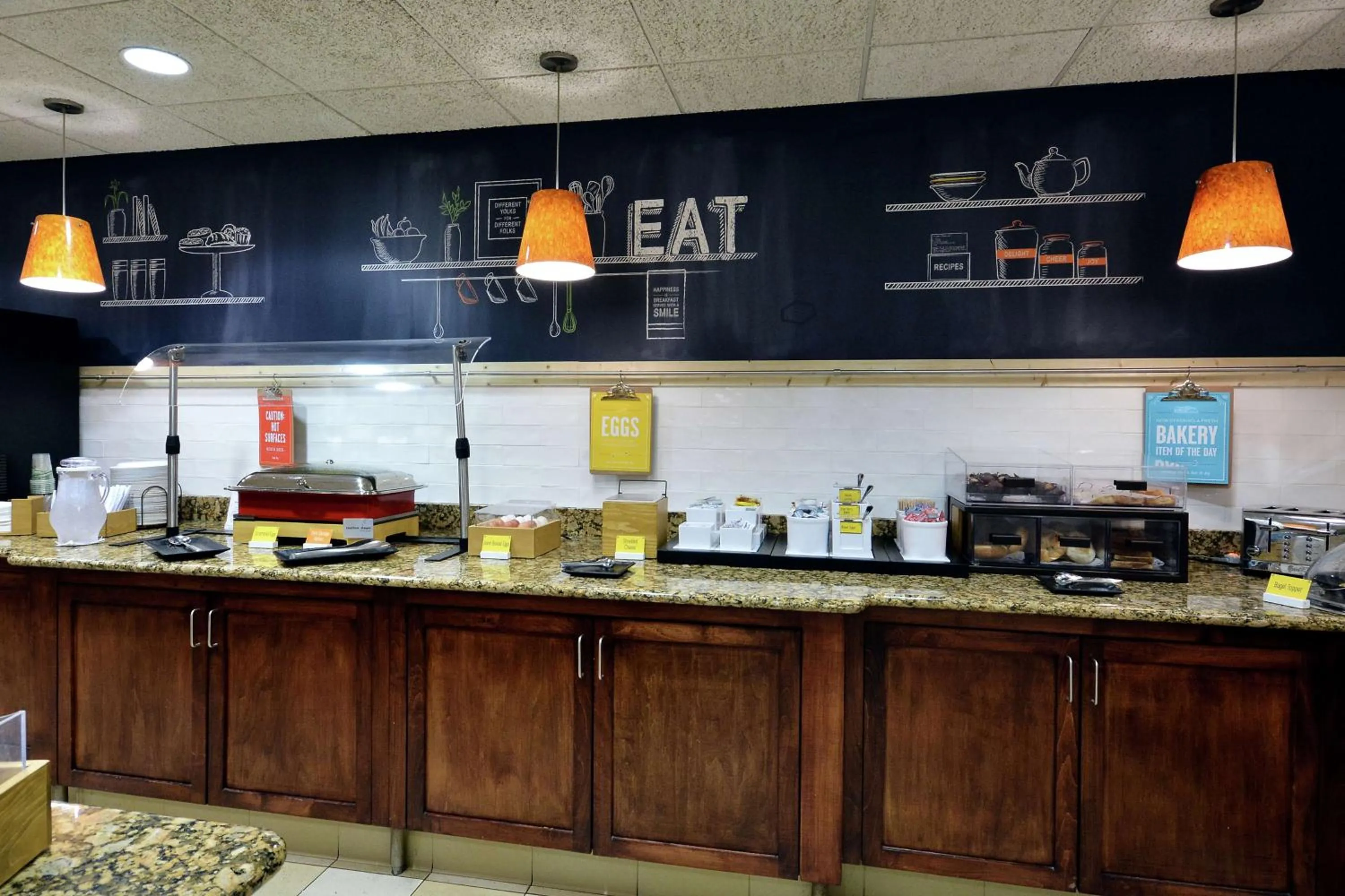 Breakfast in Hampton Inn Raleigh/Town of Wake Forest