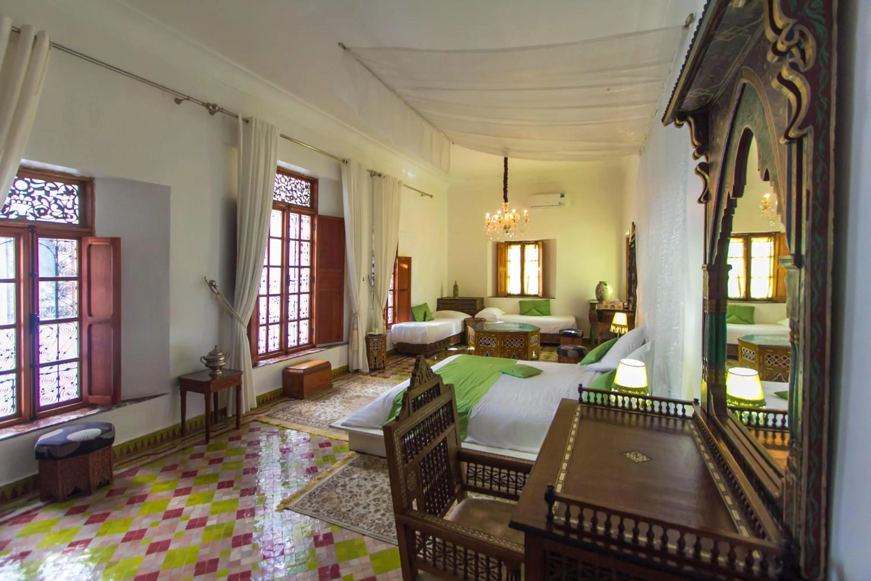 Bed in Riad 53 Fes - Luxury Oasis