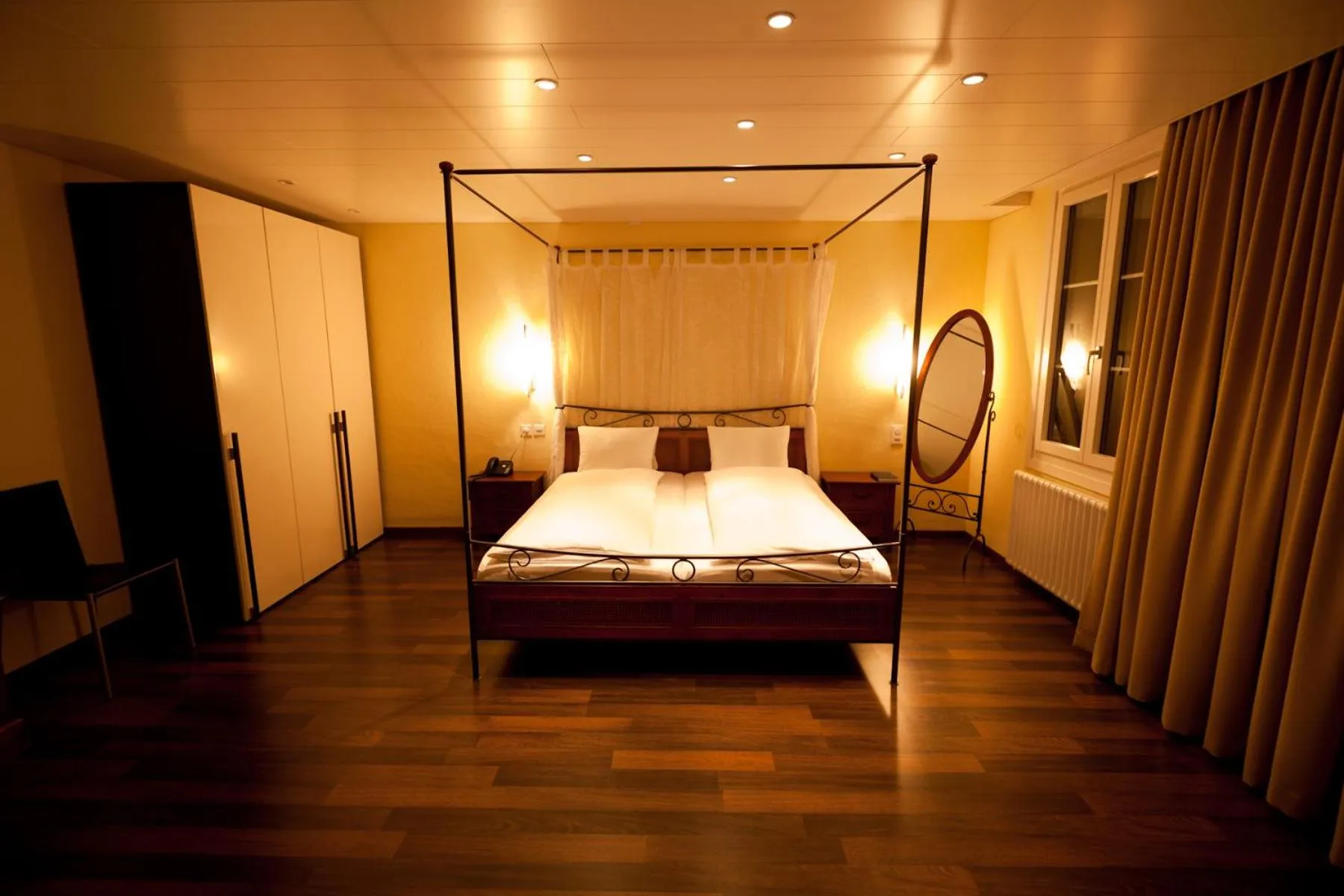 Photo of the whole room, Bed in Hotel Goldener Schlüssel