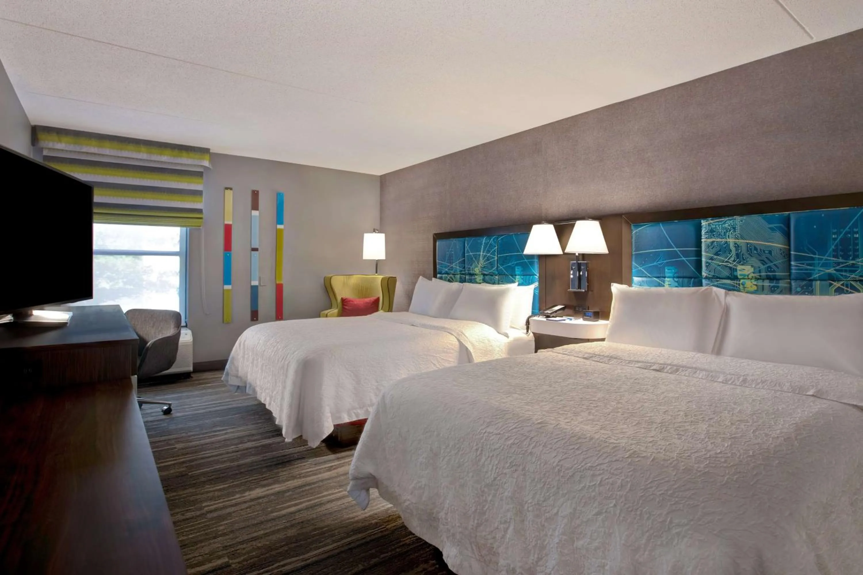 Bed in Hampton Inn Olive Branch