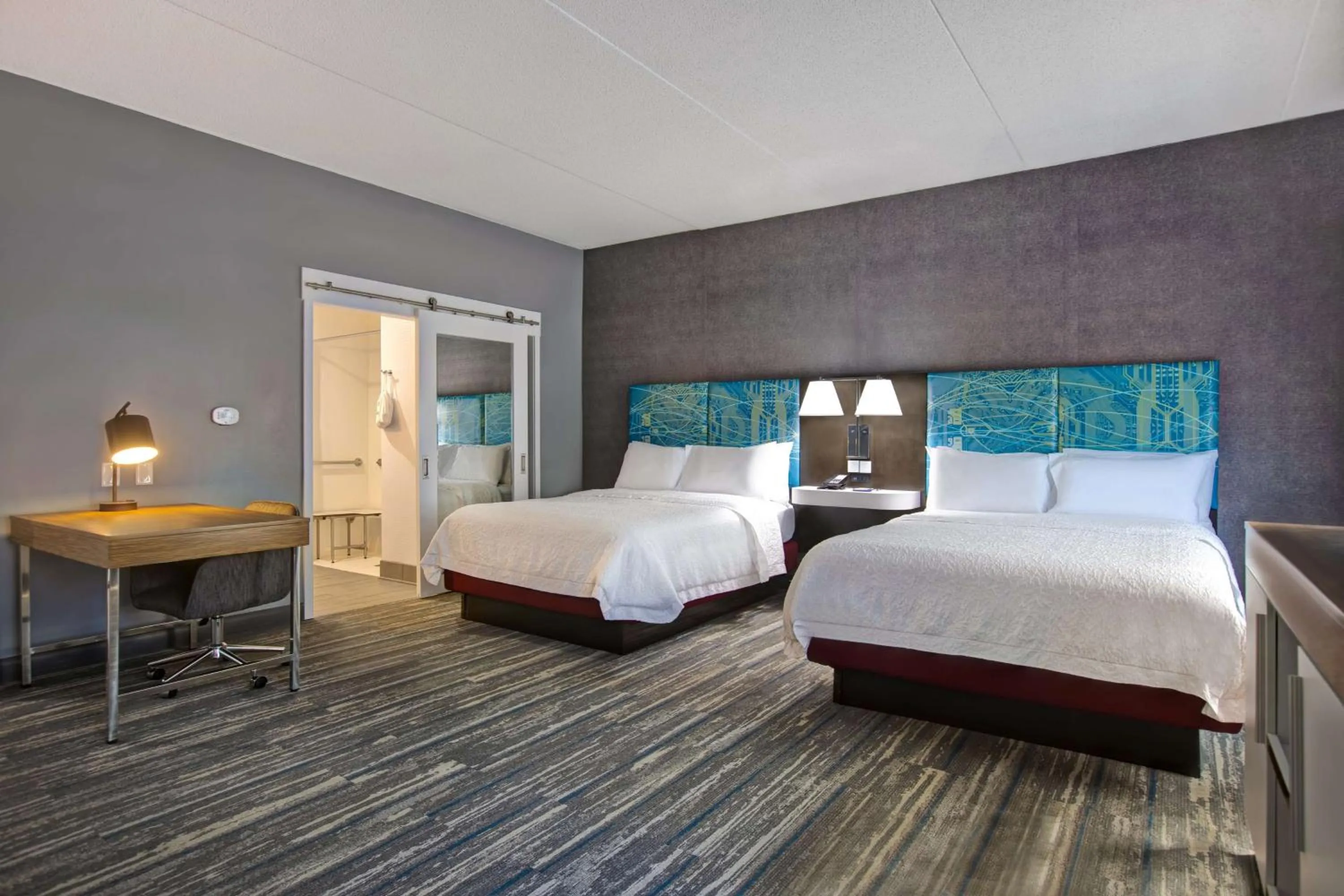 Bed in Hampton Inn Olive Branch