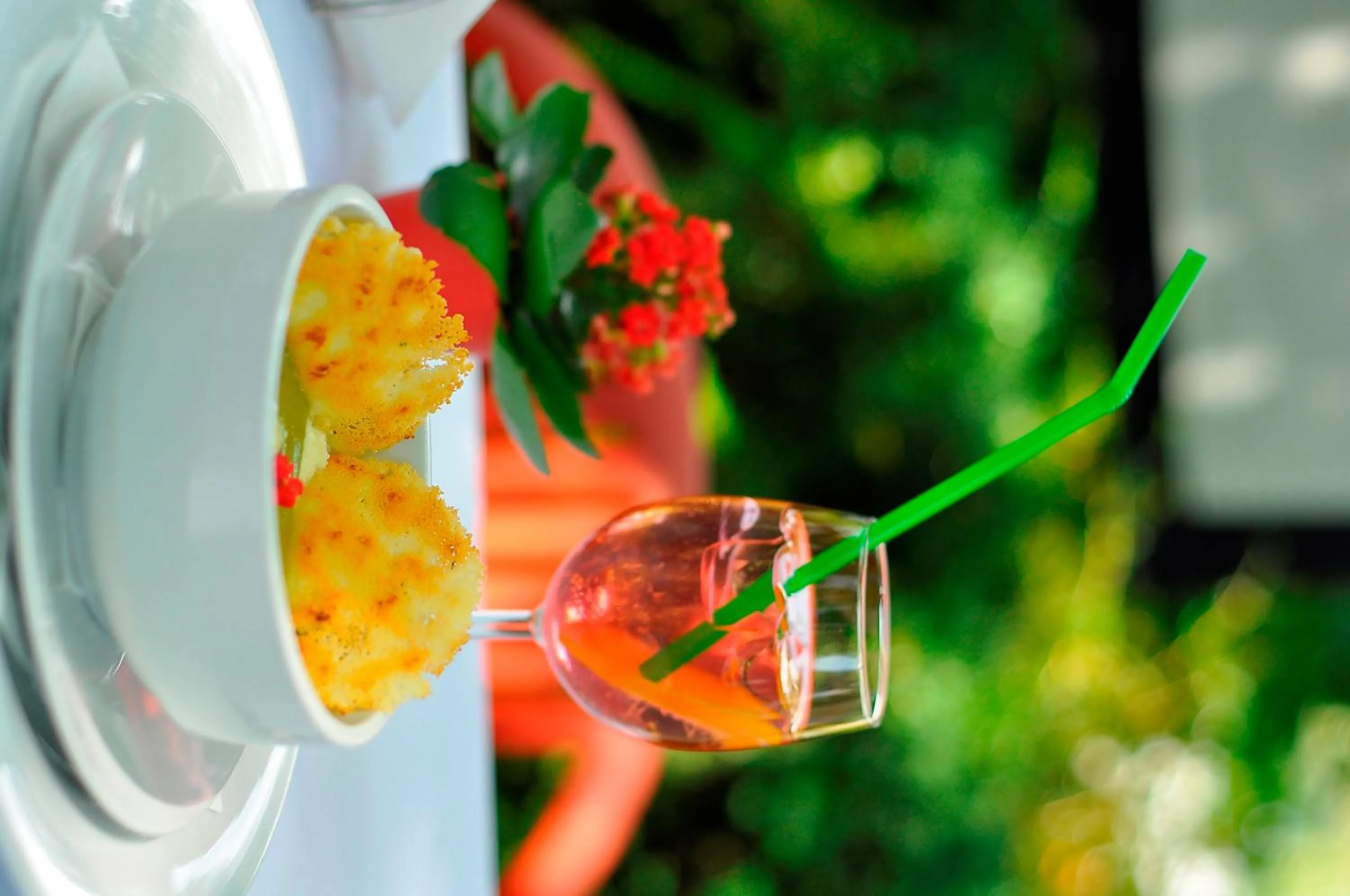 Food and drinks in Hotel Univers