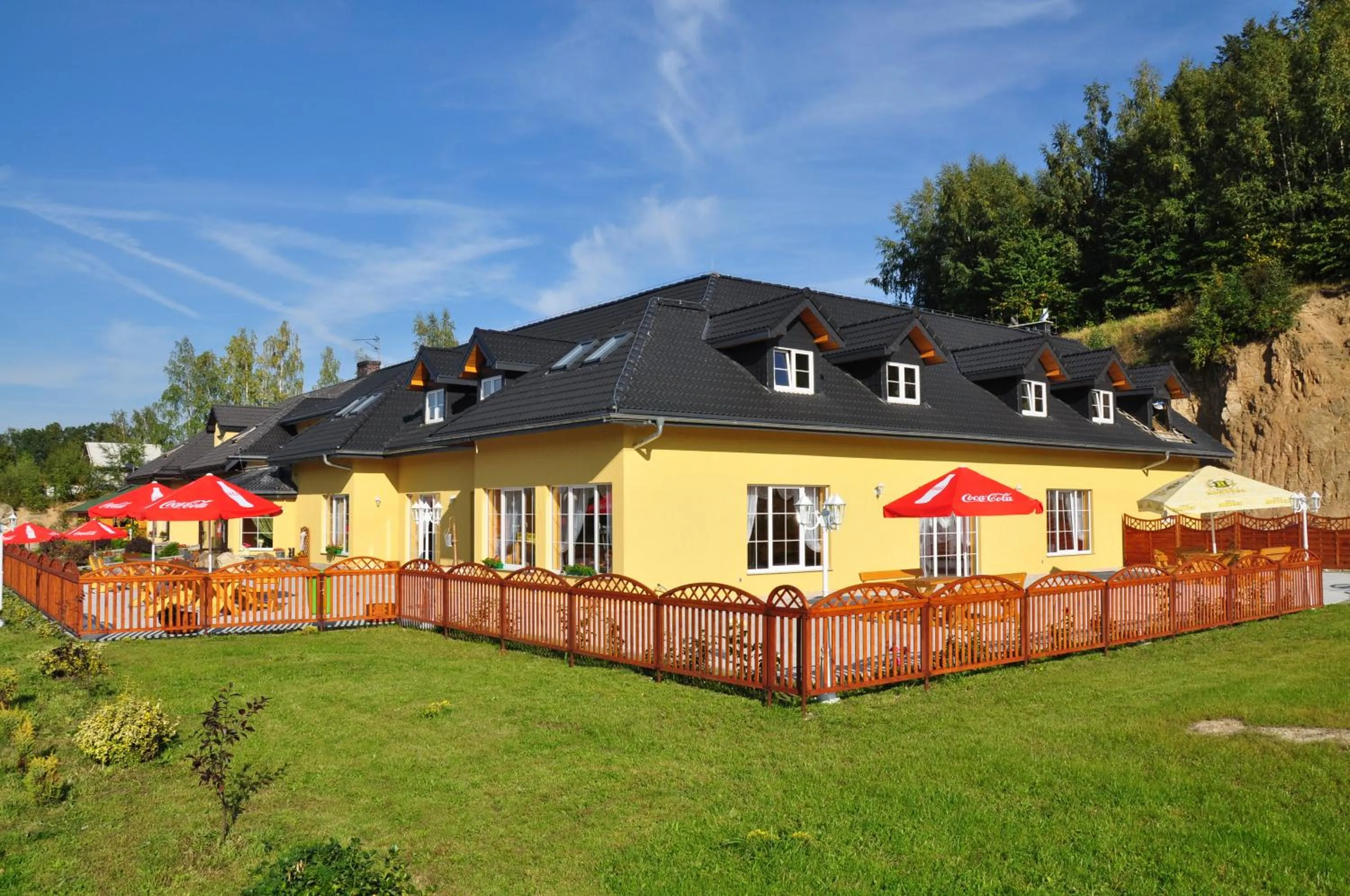 Garden view in Dwór Skalny Apartamenty, Pokoje i Restauracja Karczma Skalna