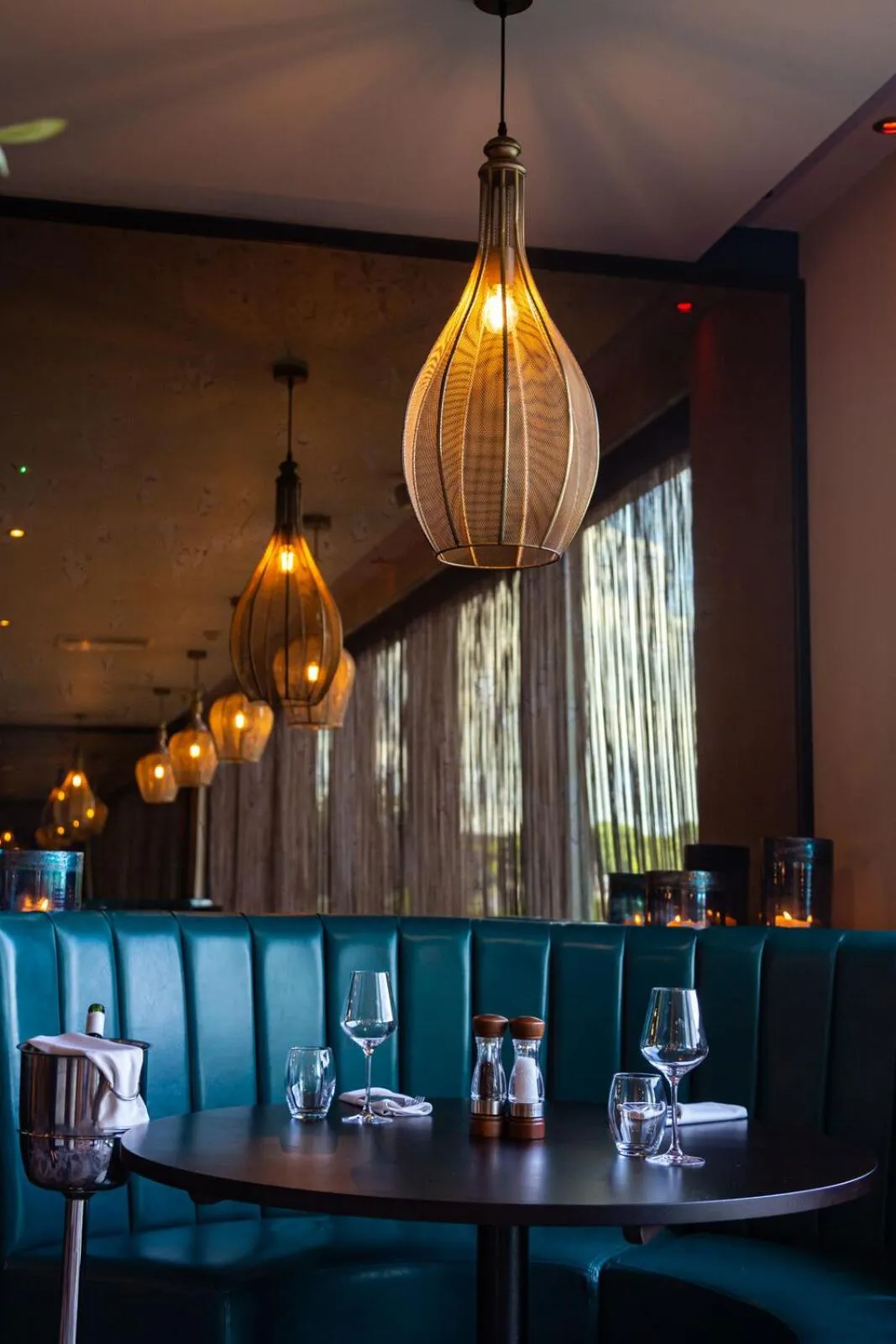 Restaurant/places to eat in Casa Hotel