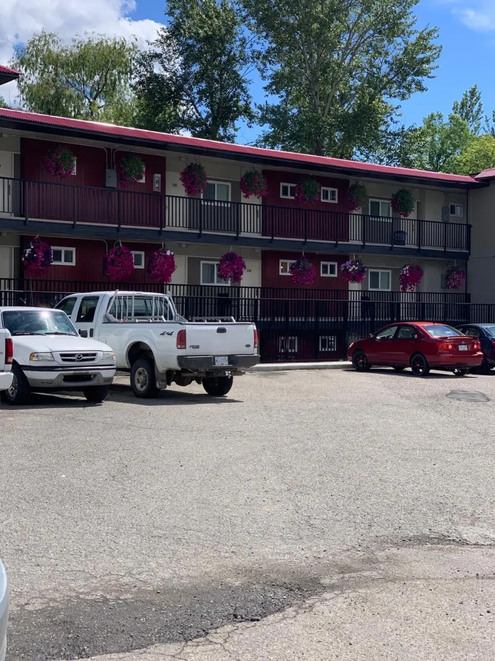 Okanagan Royal Park Inn by Elevate Rooms