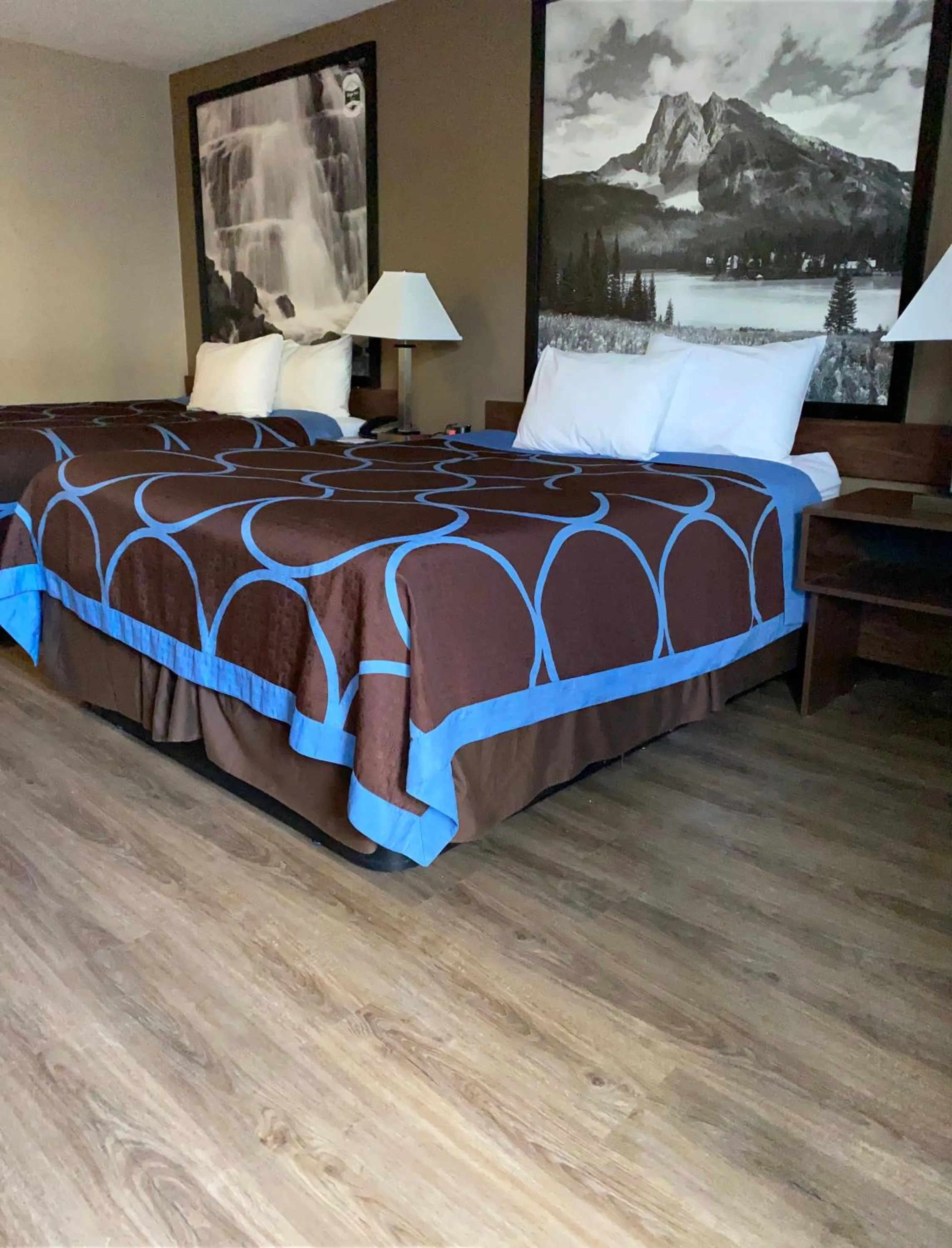 Bed in Sage Inn Merritt BC