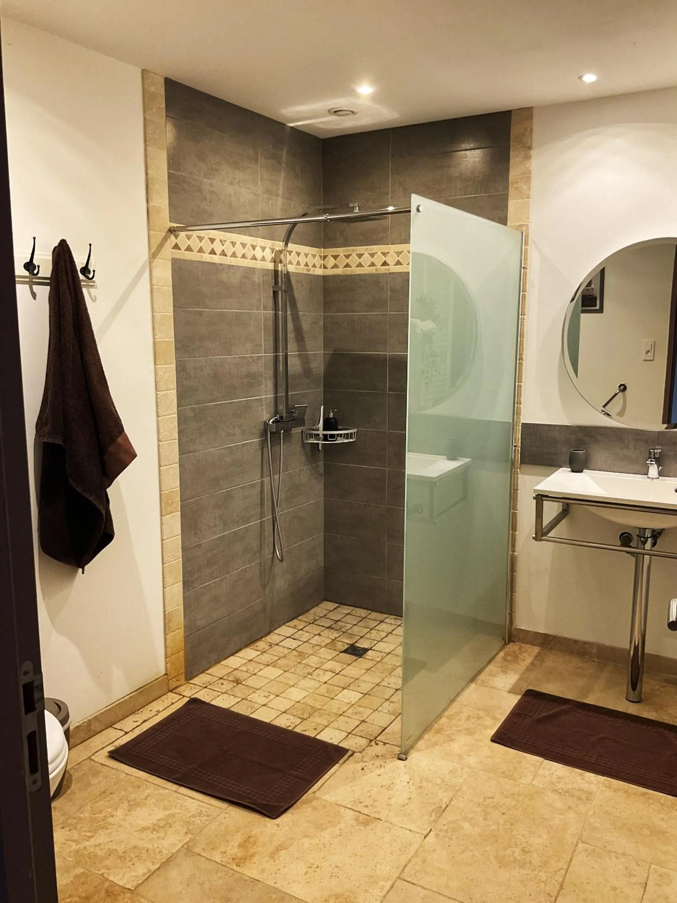 Bathroom in La Petite Félixière