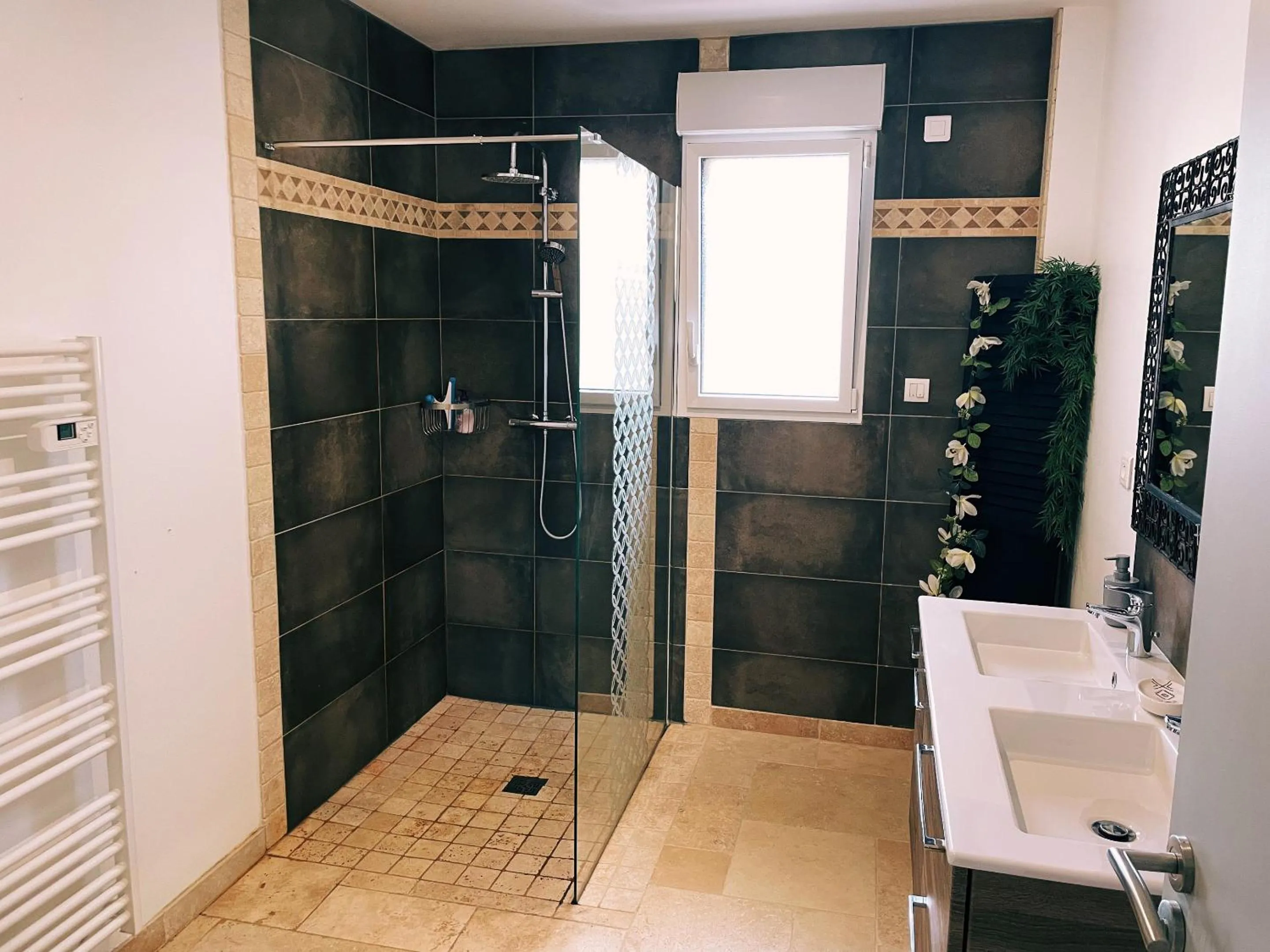 Bathroom in La Petite Félixière