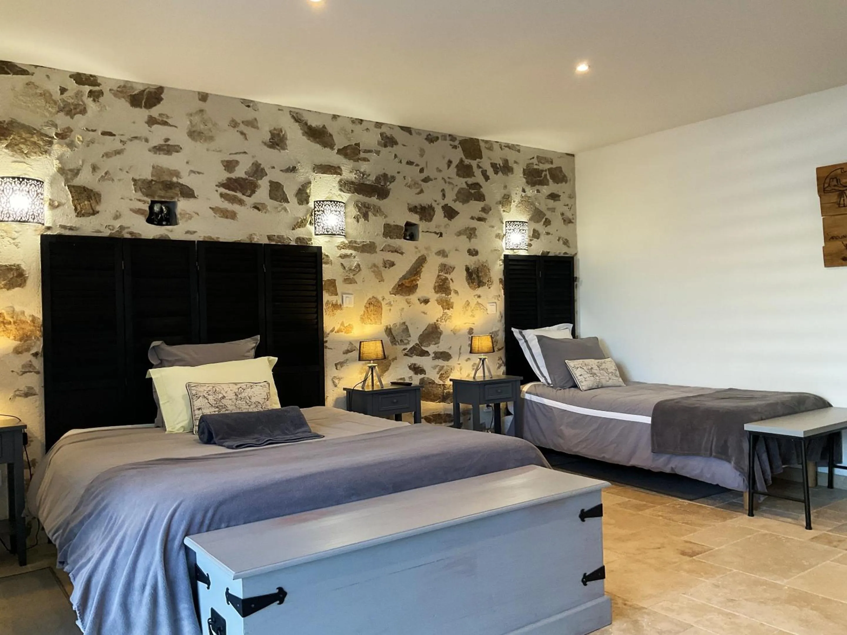 Bedroom, Bed in La Petite Félixière