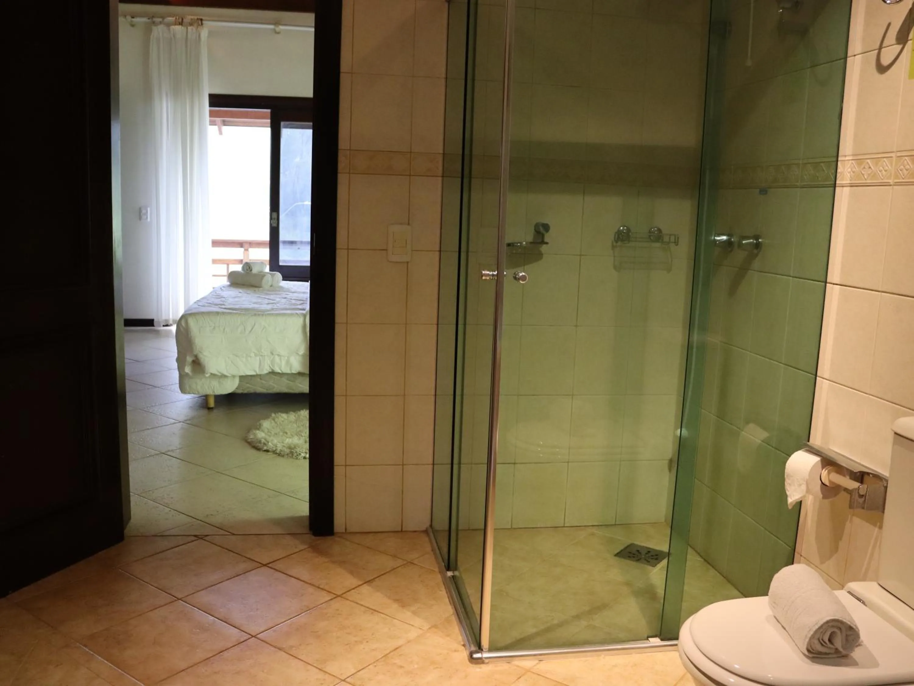 Shower in Guarita Park Hotel - By Life Hotéis