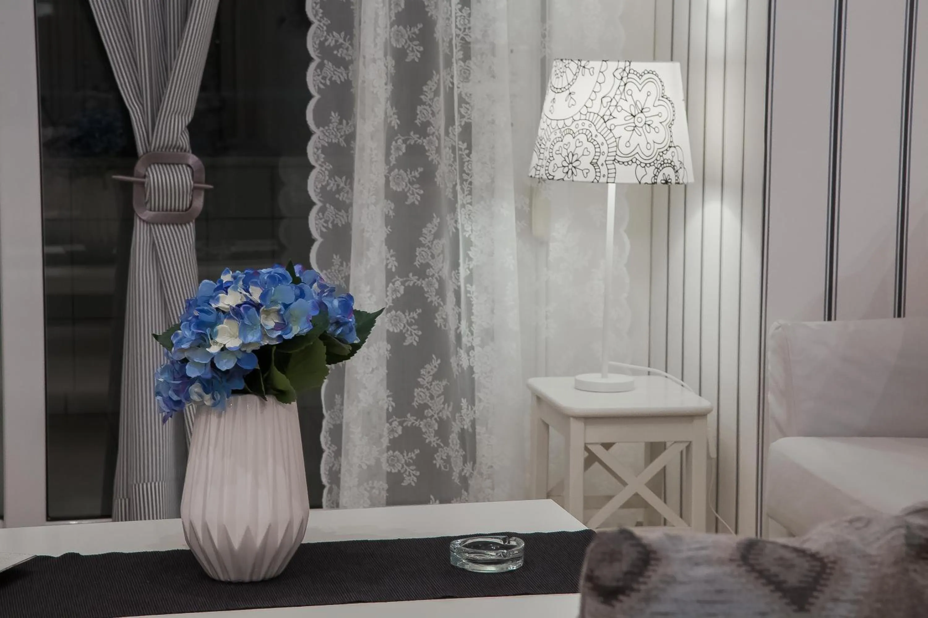 Decorative detail in Luxury City Center Apartment