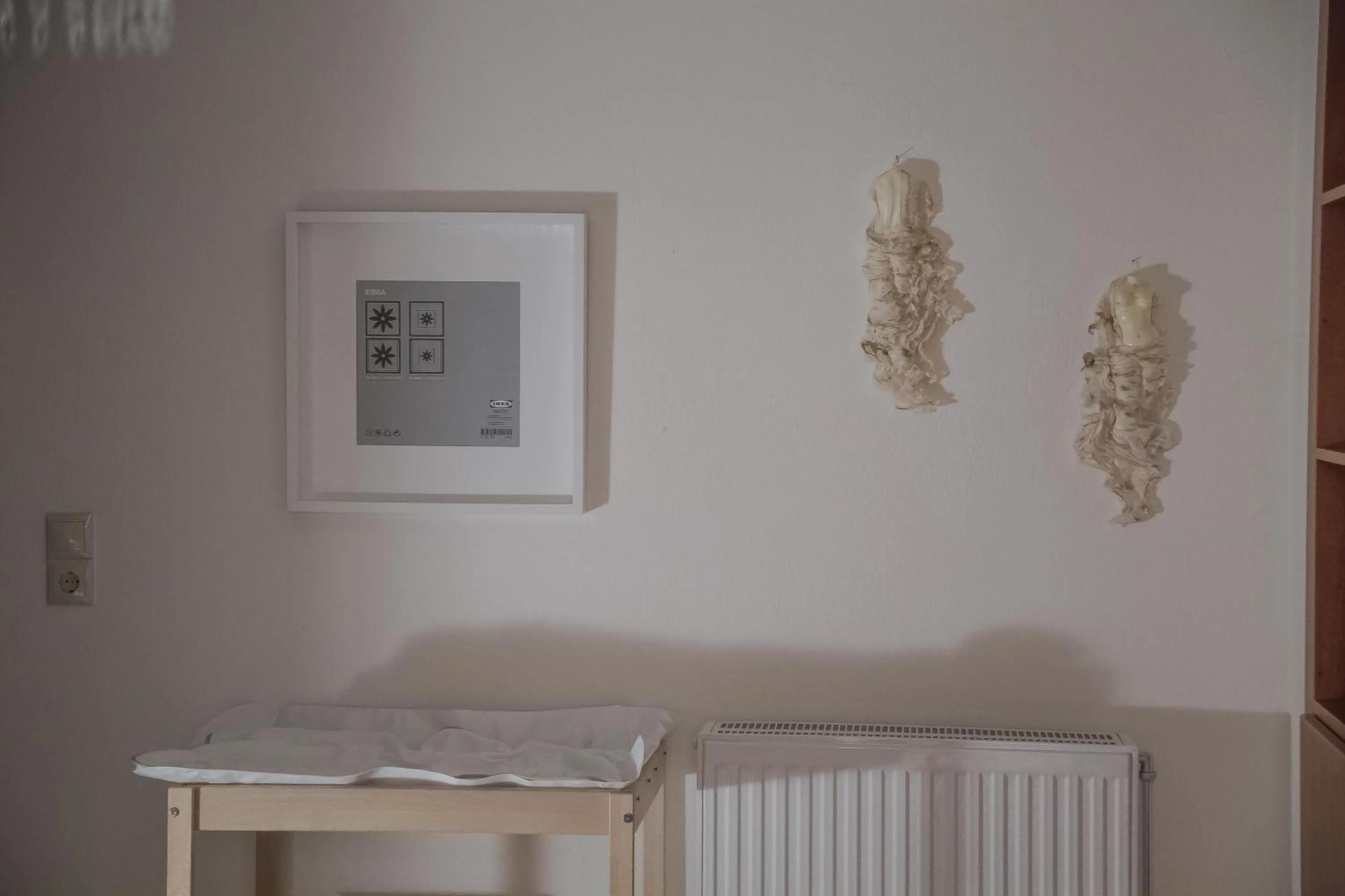 cot in Luxury City Center Apartment