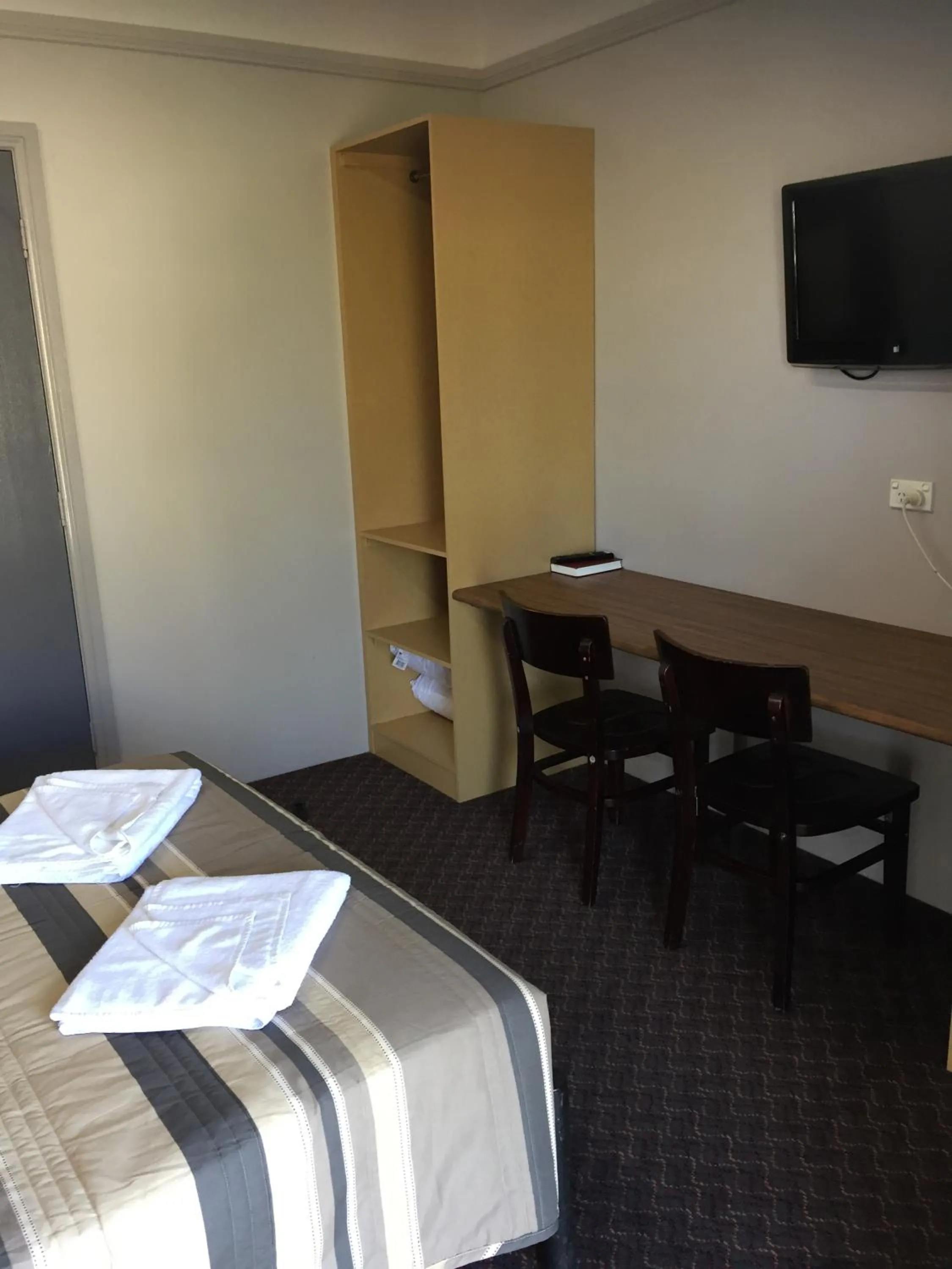 Bed in Heritage Hotel Rockhampton