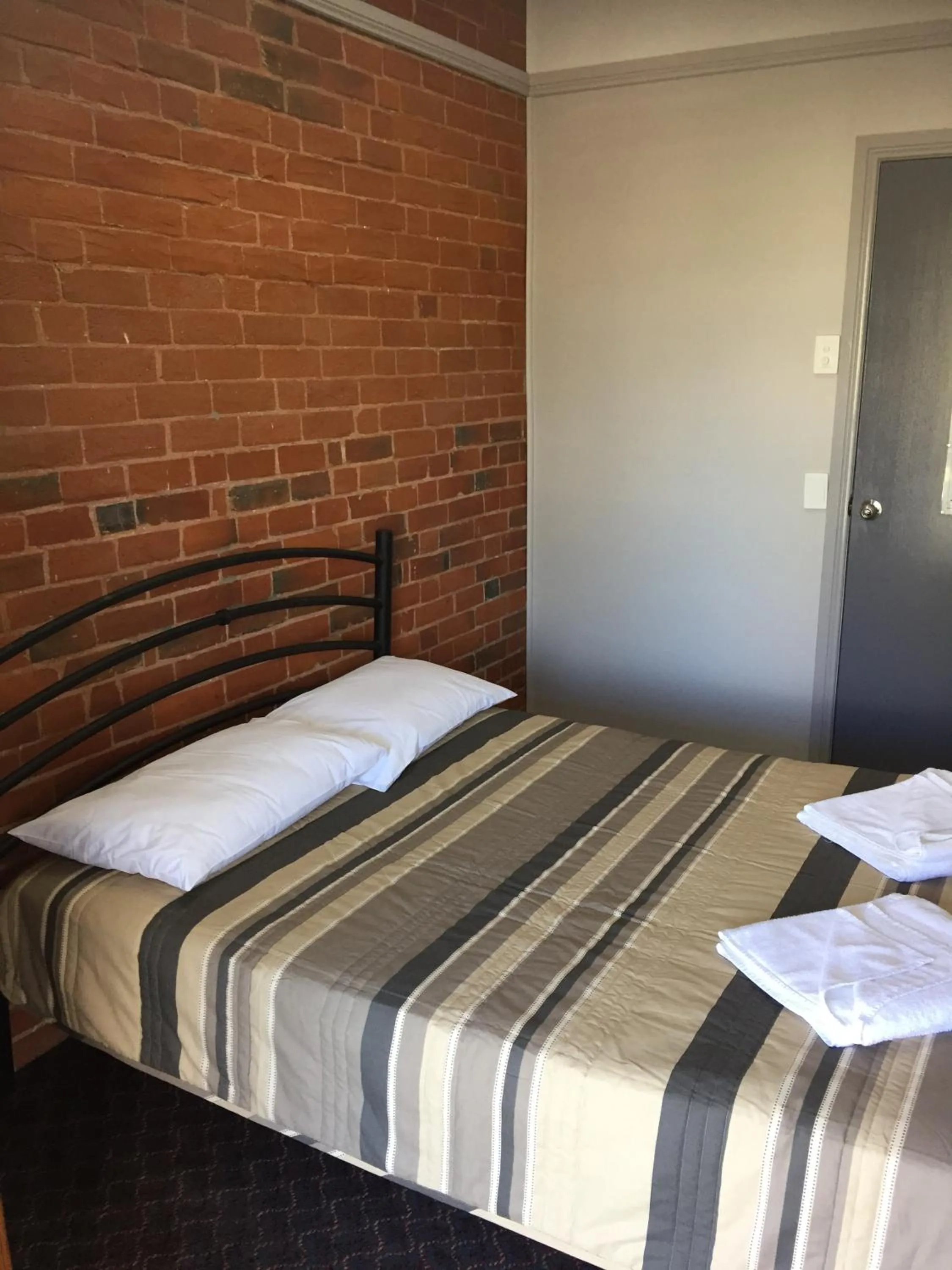 Bed in Heritage Hotel Rockhampton