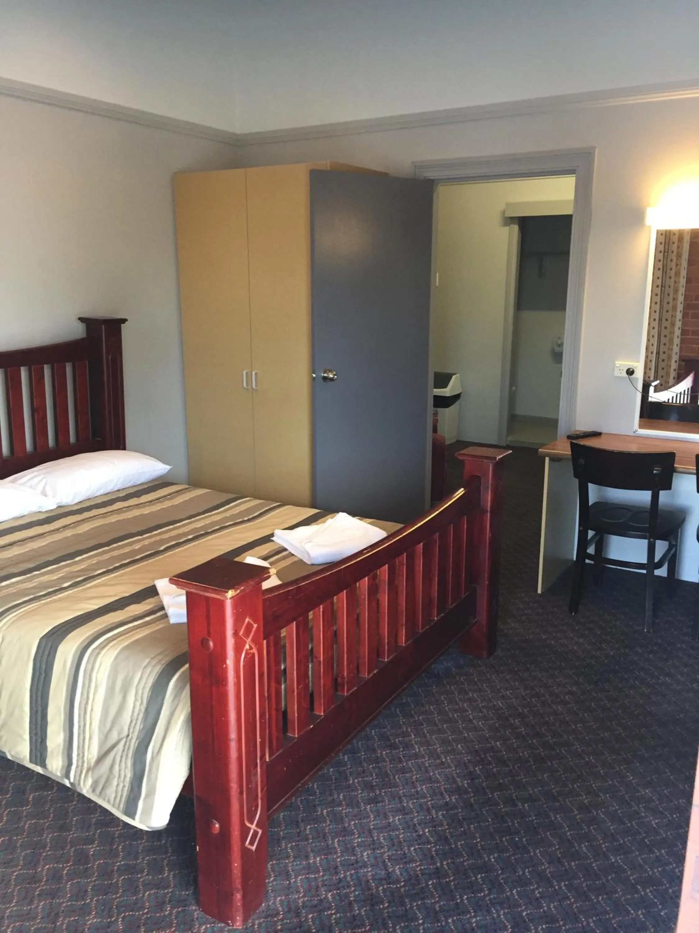Bed in Heritage Hotel Rockhampton
