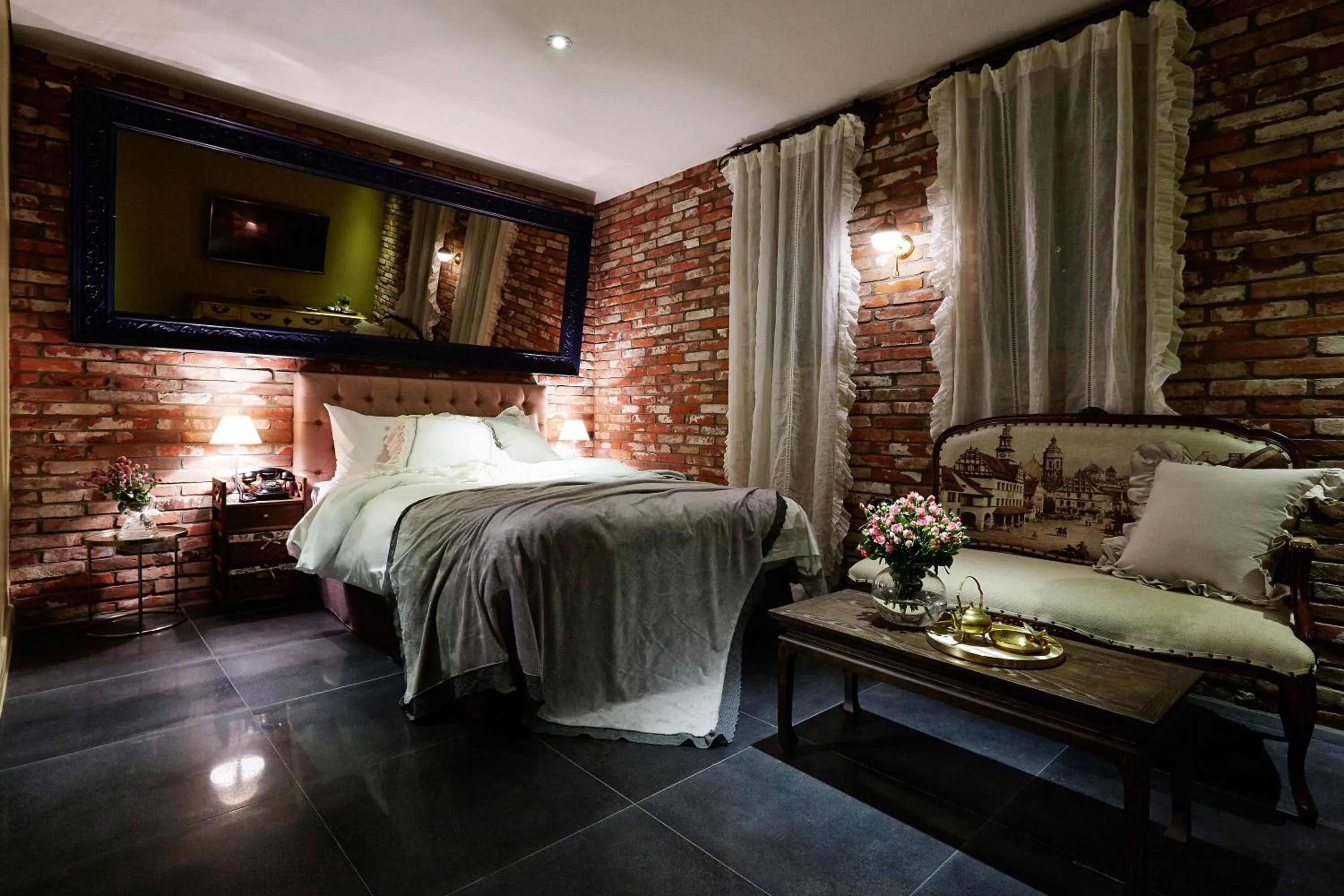 Photo of the whole room, Bed in Roseto Hotel