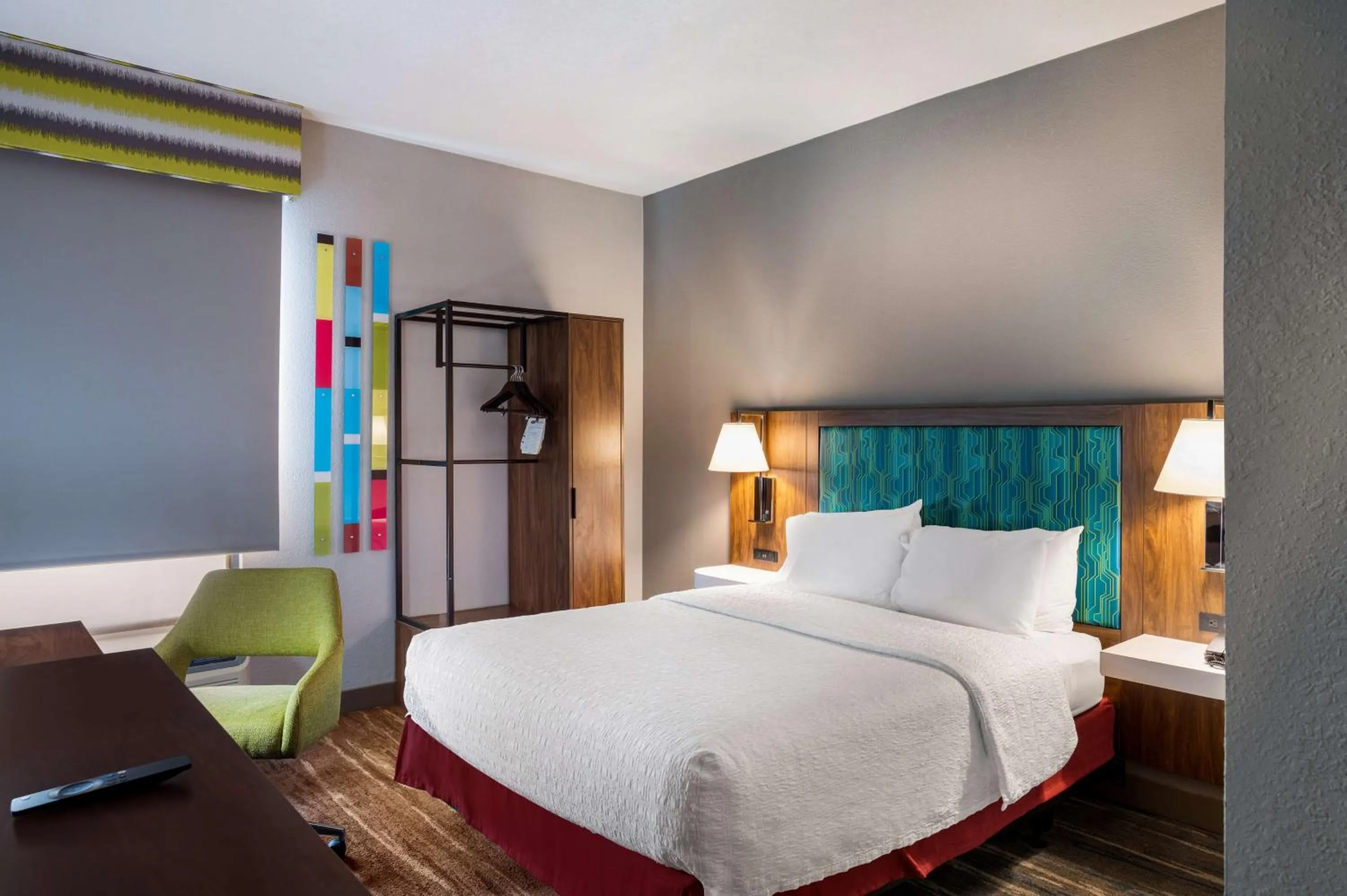 Bed in Hampton Inn Gadsden