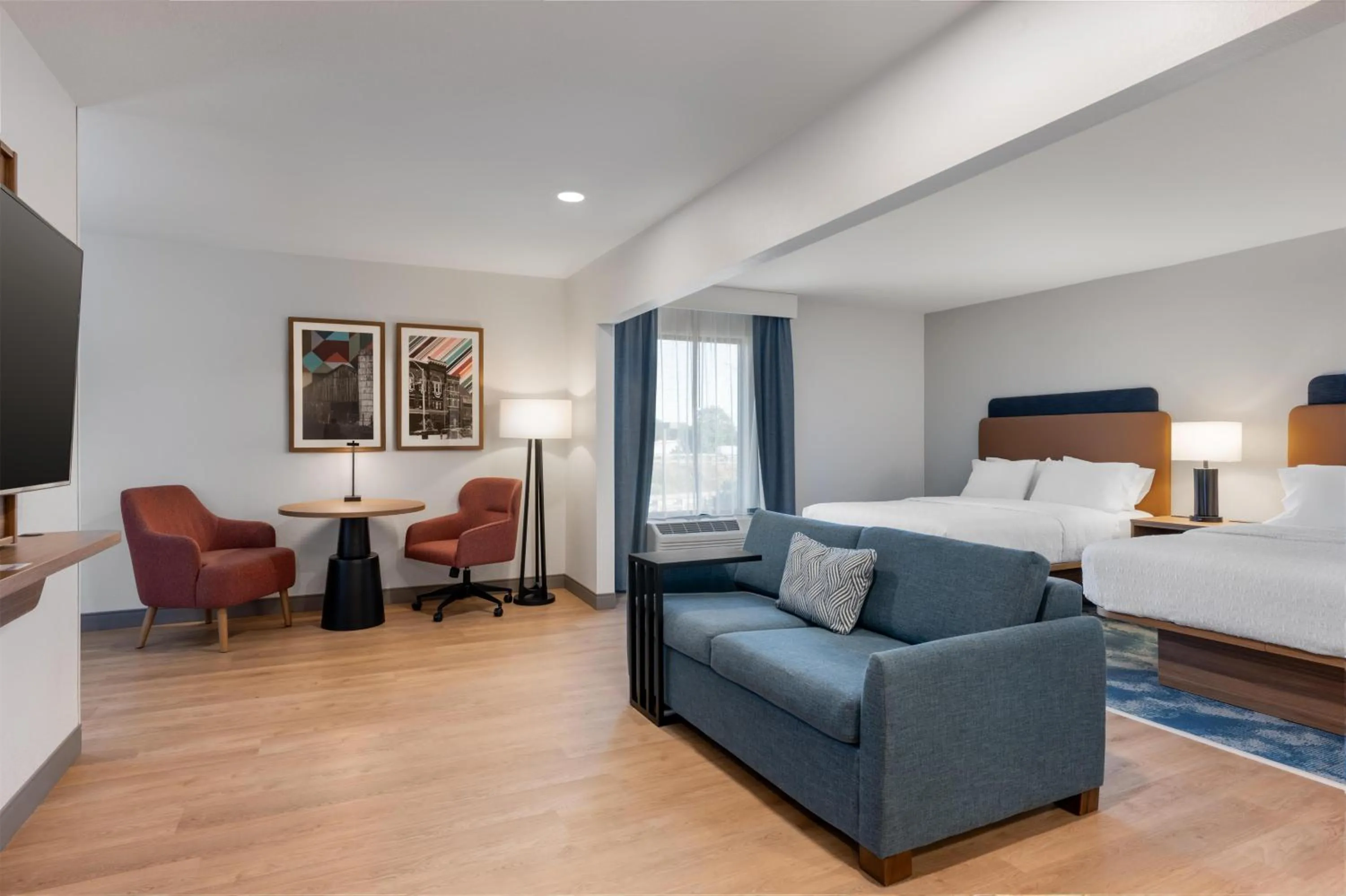 Living room, Bed in Hampton Inn Owensboro