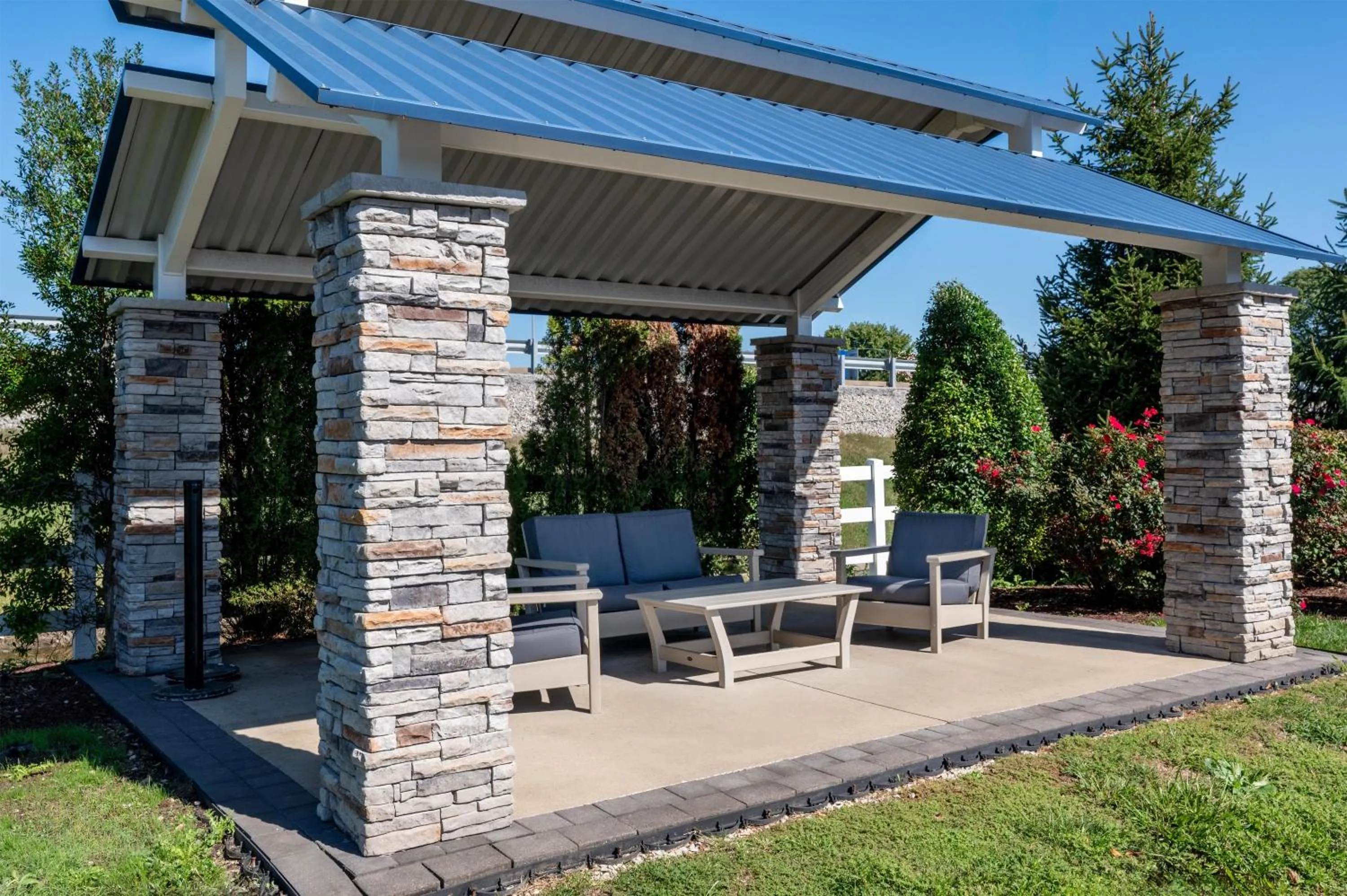 Patio in Hampton Inn Owensboro