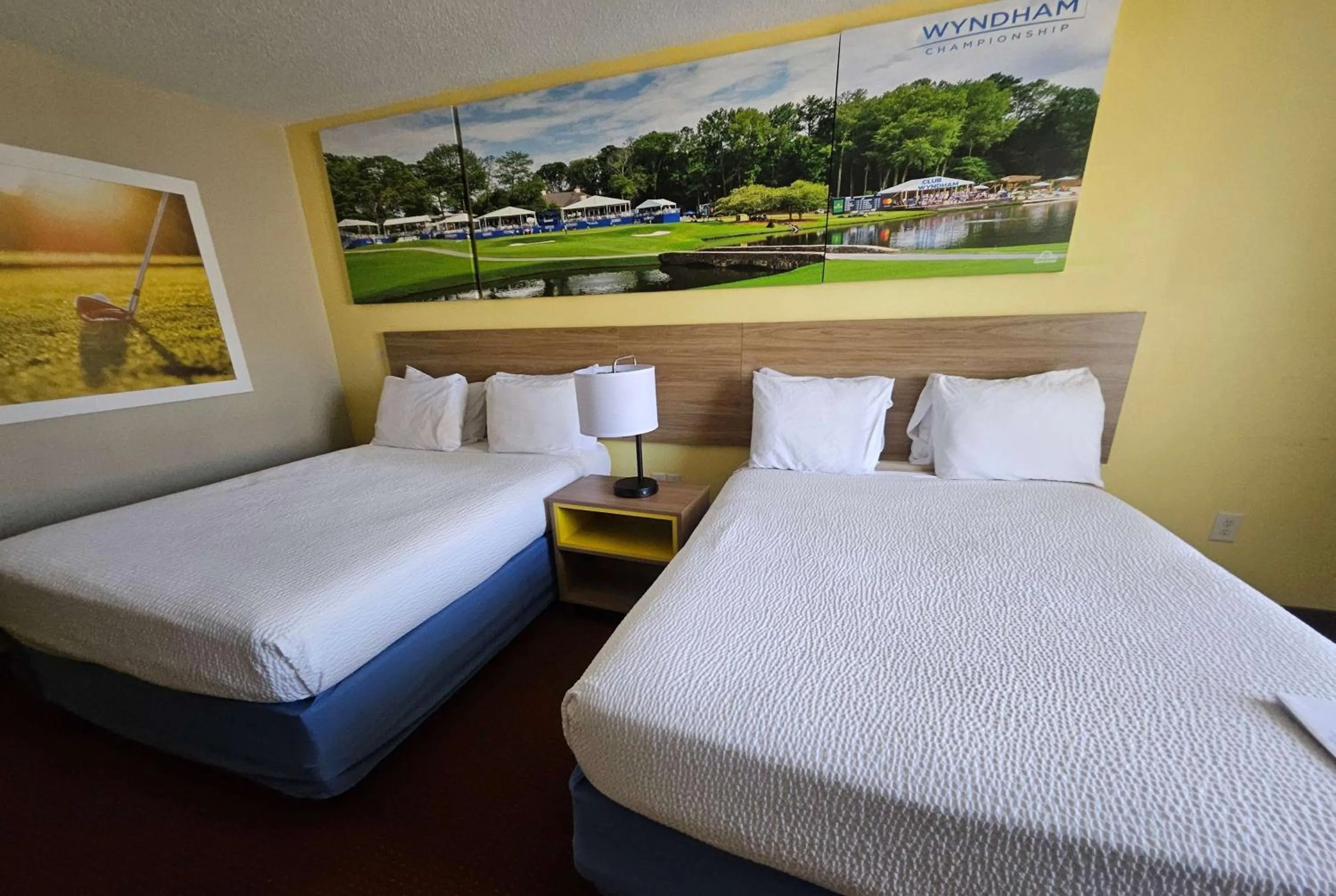 Photo of the whole room, Bed in Days Inn by Wyndham Greensboro NC