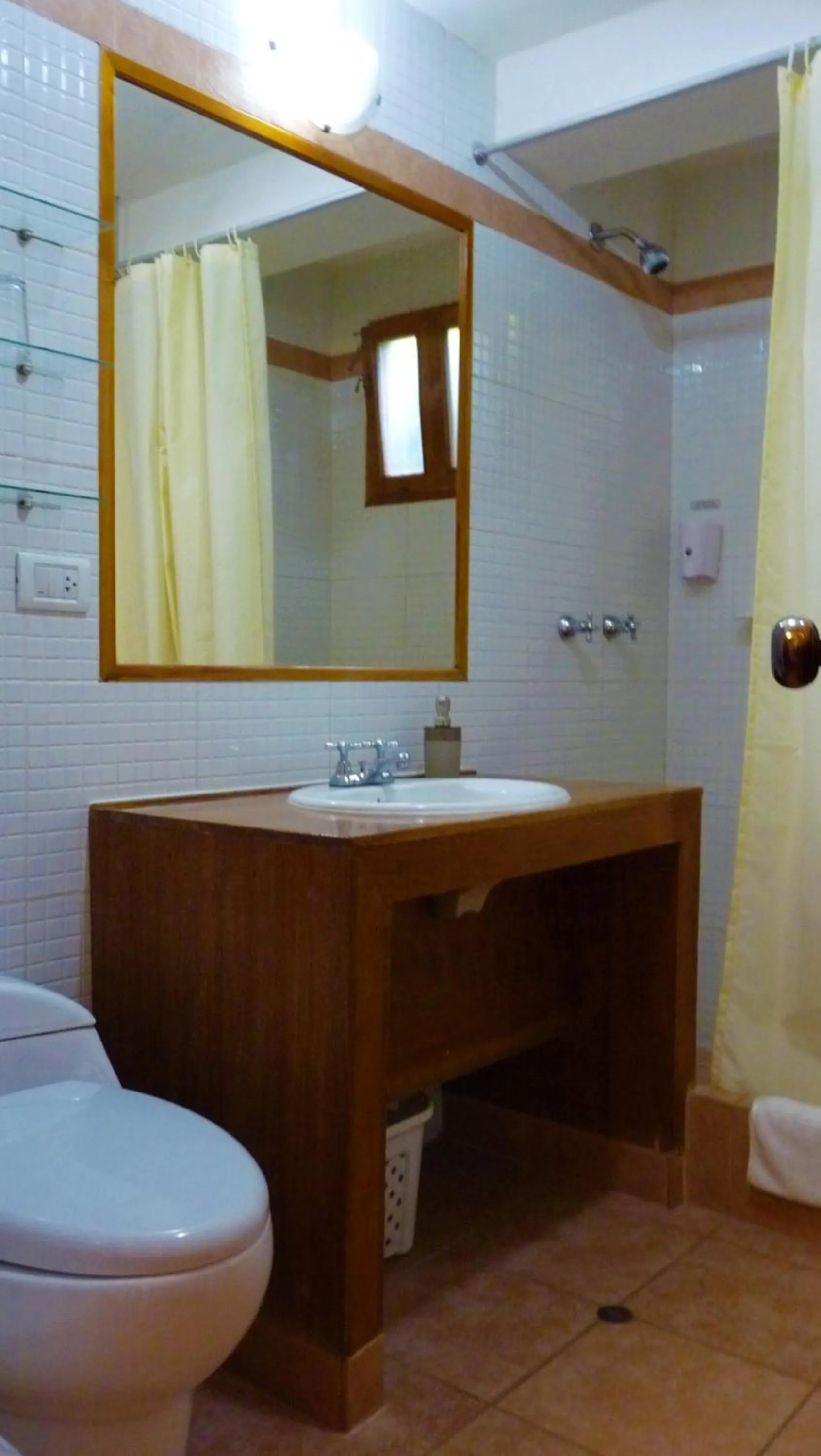 Bathroom in Eco-Hotel Pension Alemana