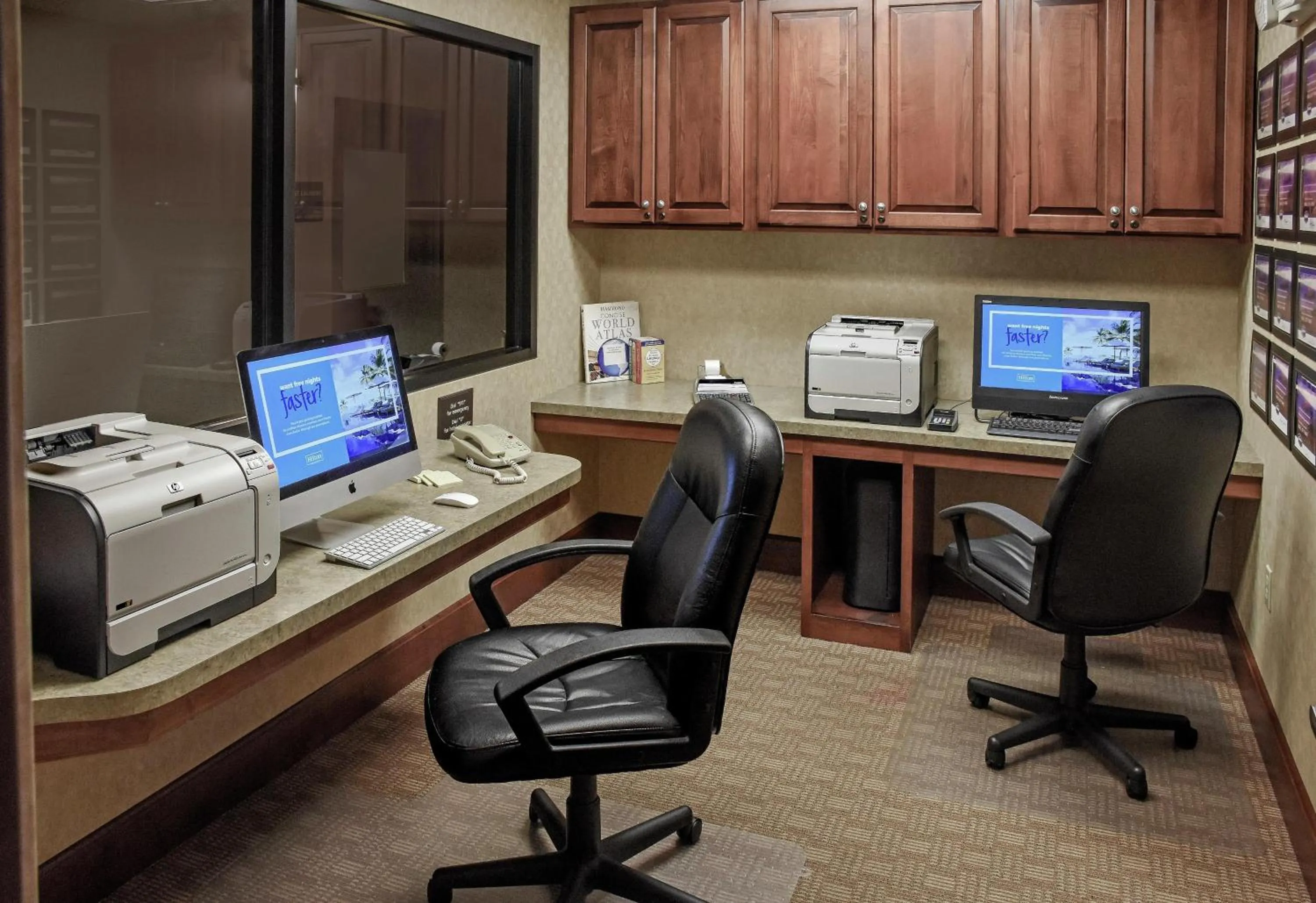Business facilities in Hampton Inn & Suites Youngstown-Canfield