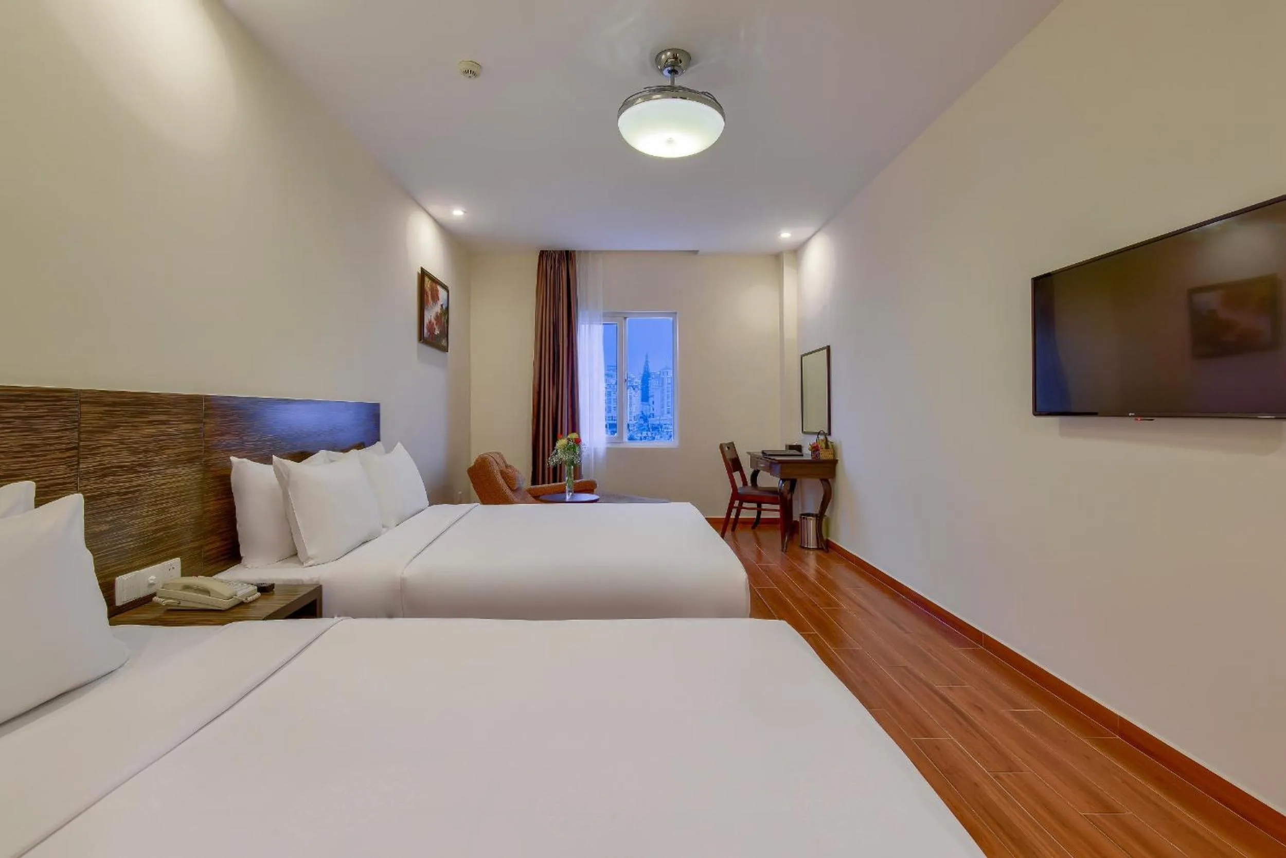 Photo of the whole room, Bed in Khách sạn Park Hotel Dalat