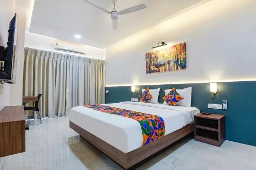 Swarnam Hotel