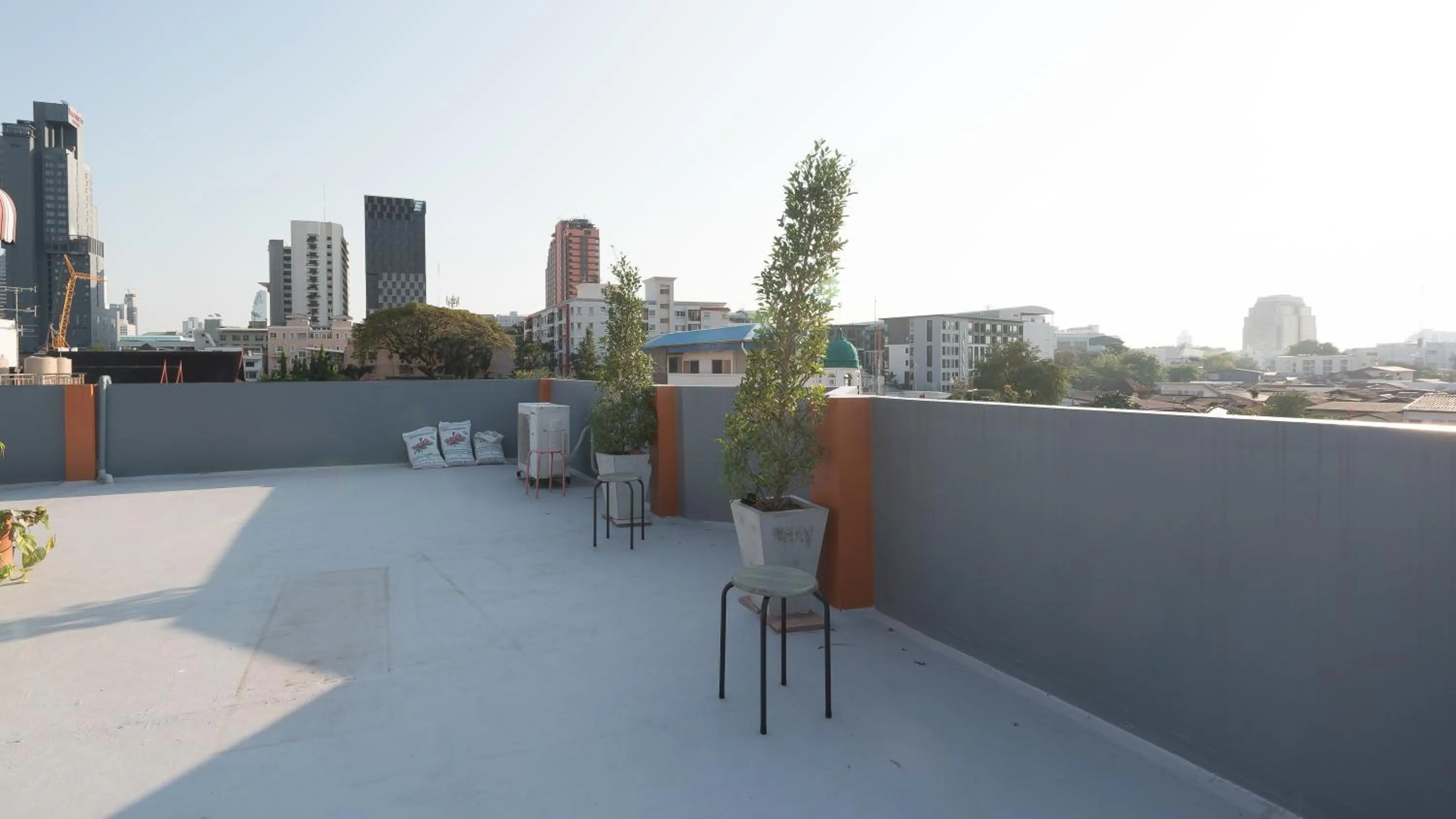 Balcony/Terrace in BaanSu Hostel