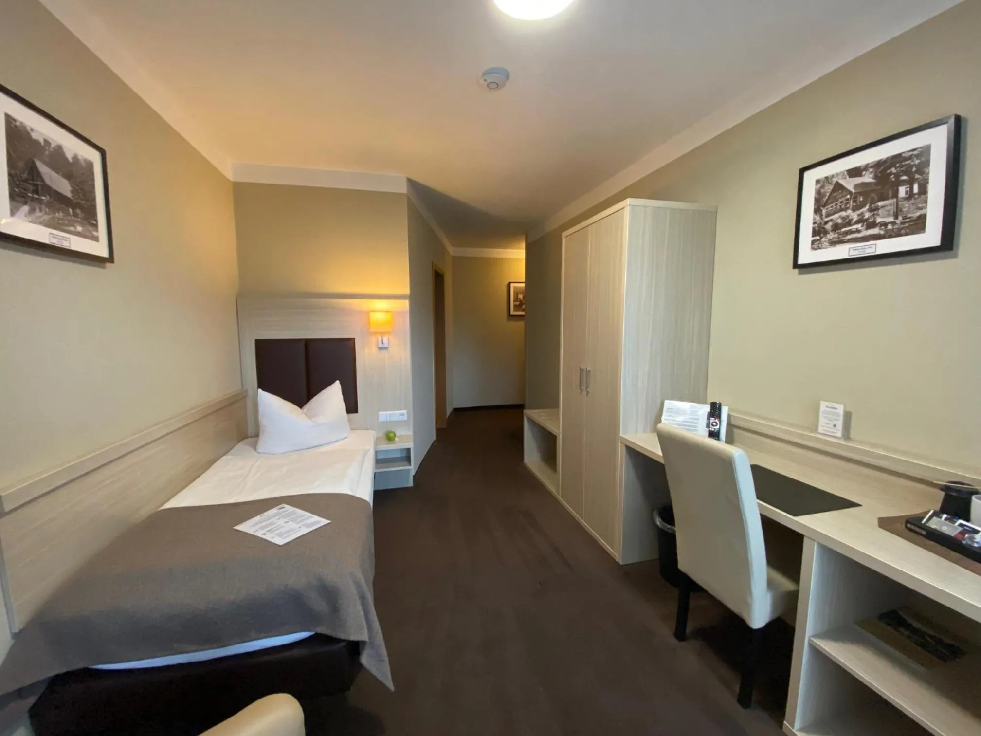 Bed in Hotel-Restaurant Jagdhaus Heede