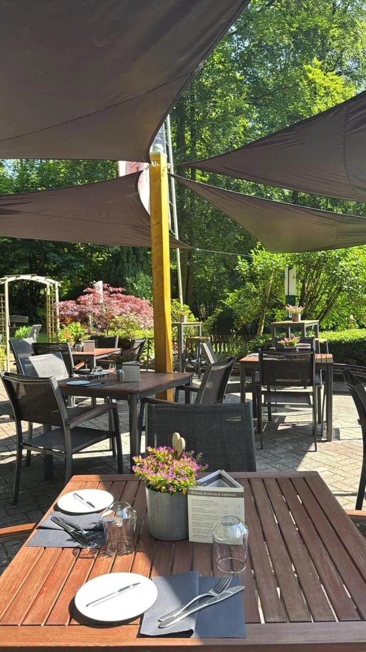 Restaurant/places to eat in Hotel-Restaurant Jagdhaus Heede