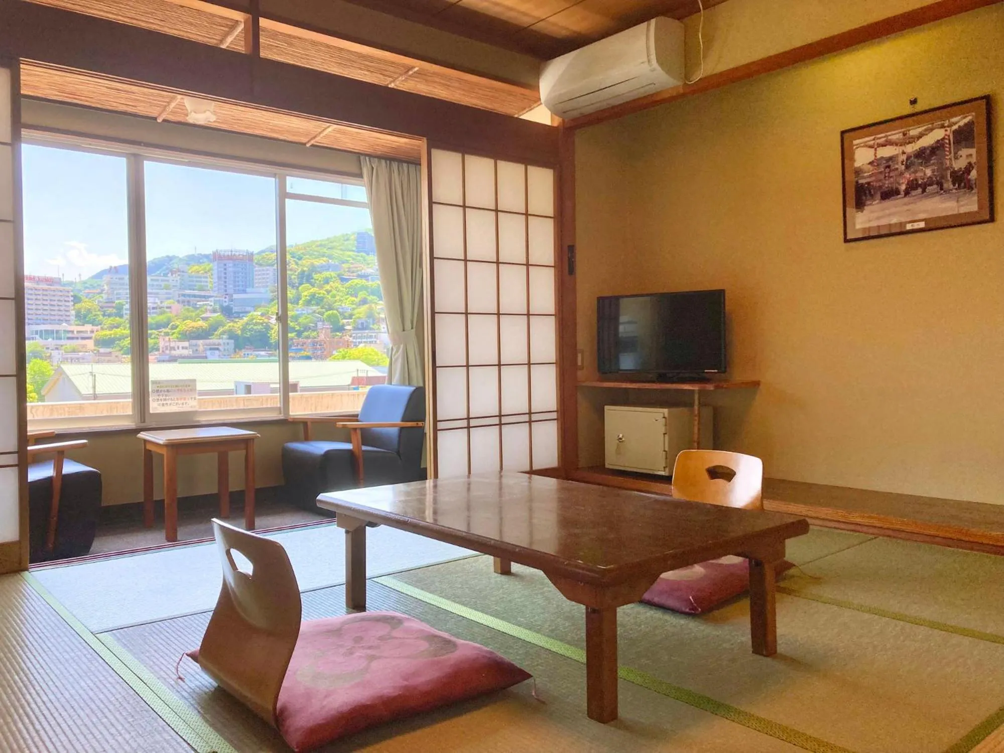 Photo of the whole room in Itoen Hotel Bekkan