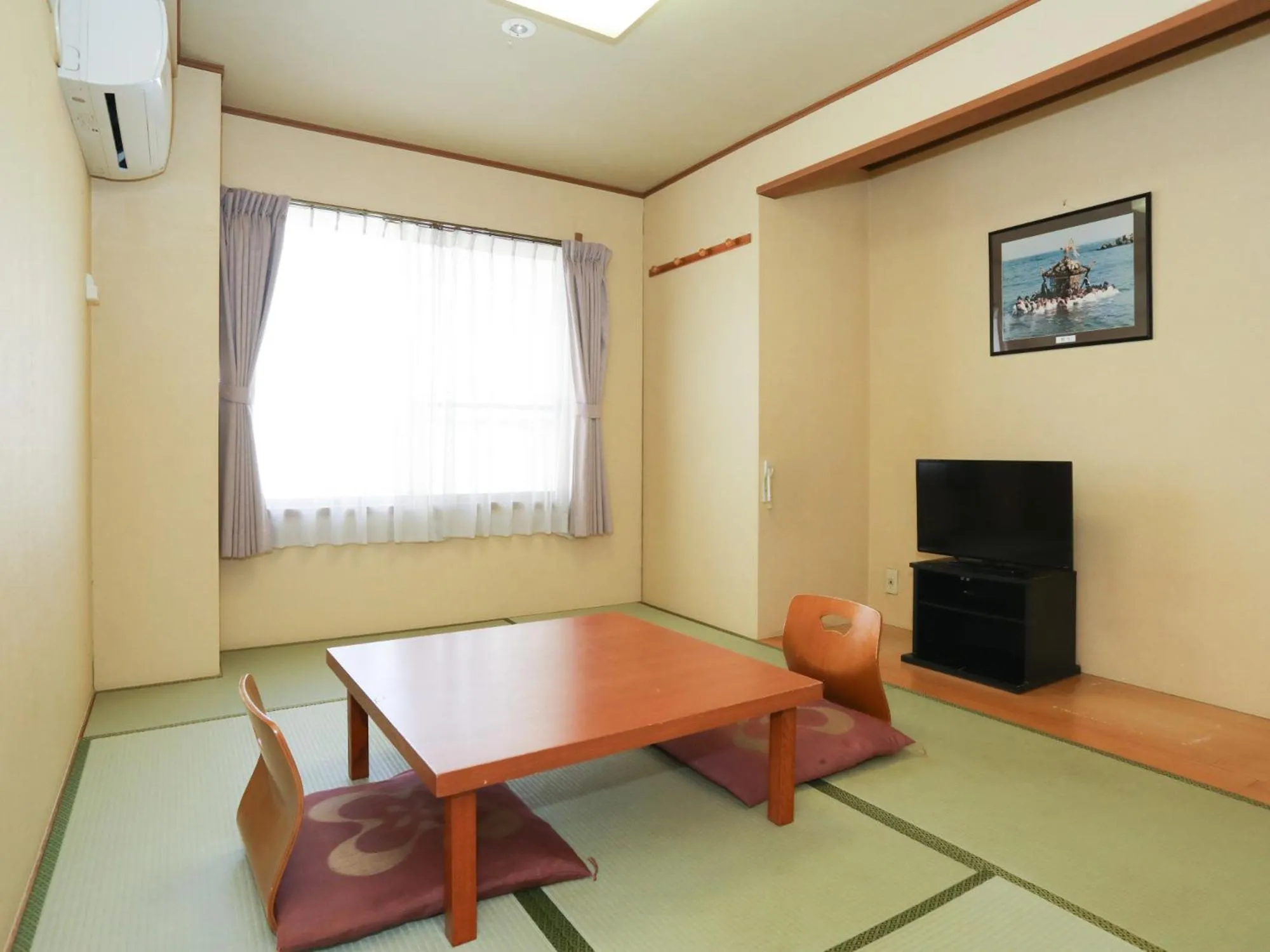 Photo of the whole room in Itoen Hotel Bekkan
