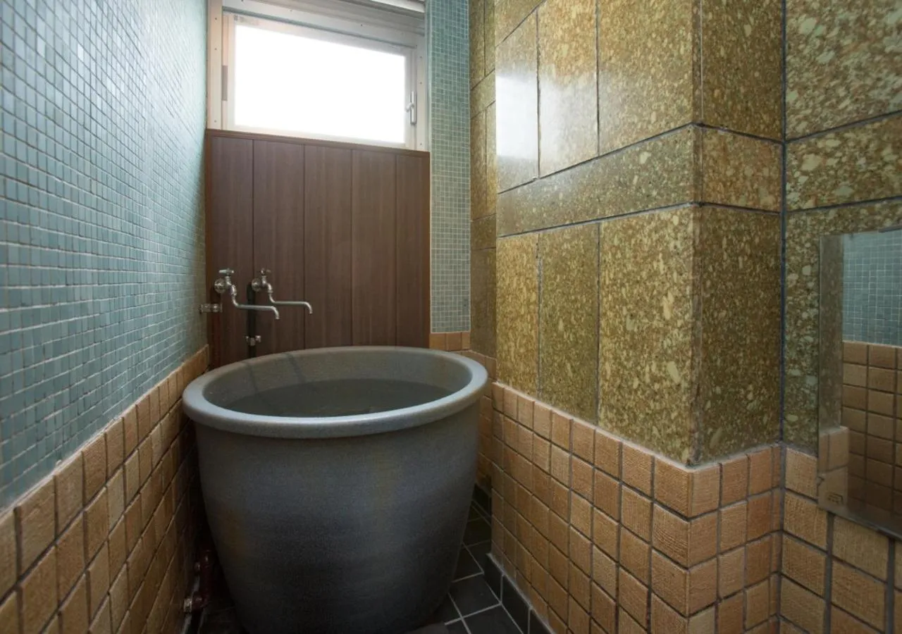 Hot Spring Bath in Atami Kinjokan