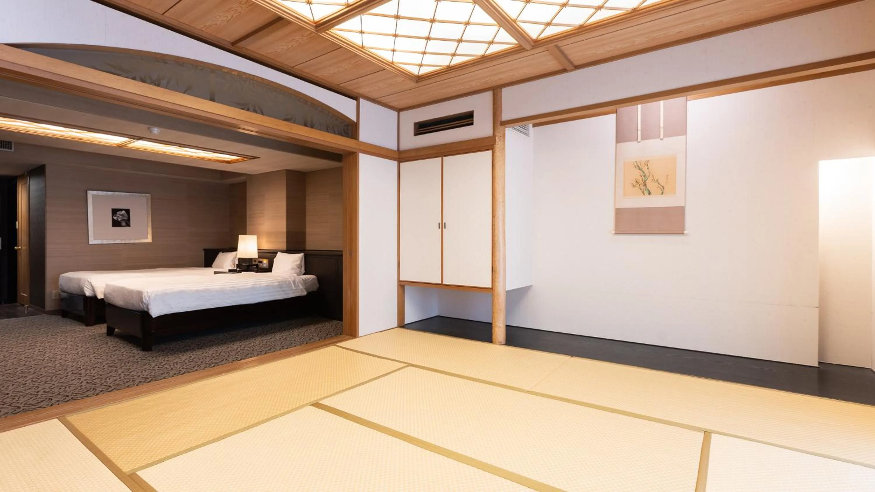 Bed in Atami Season Hotel