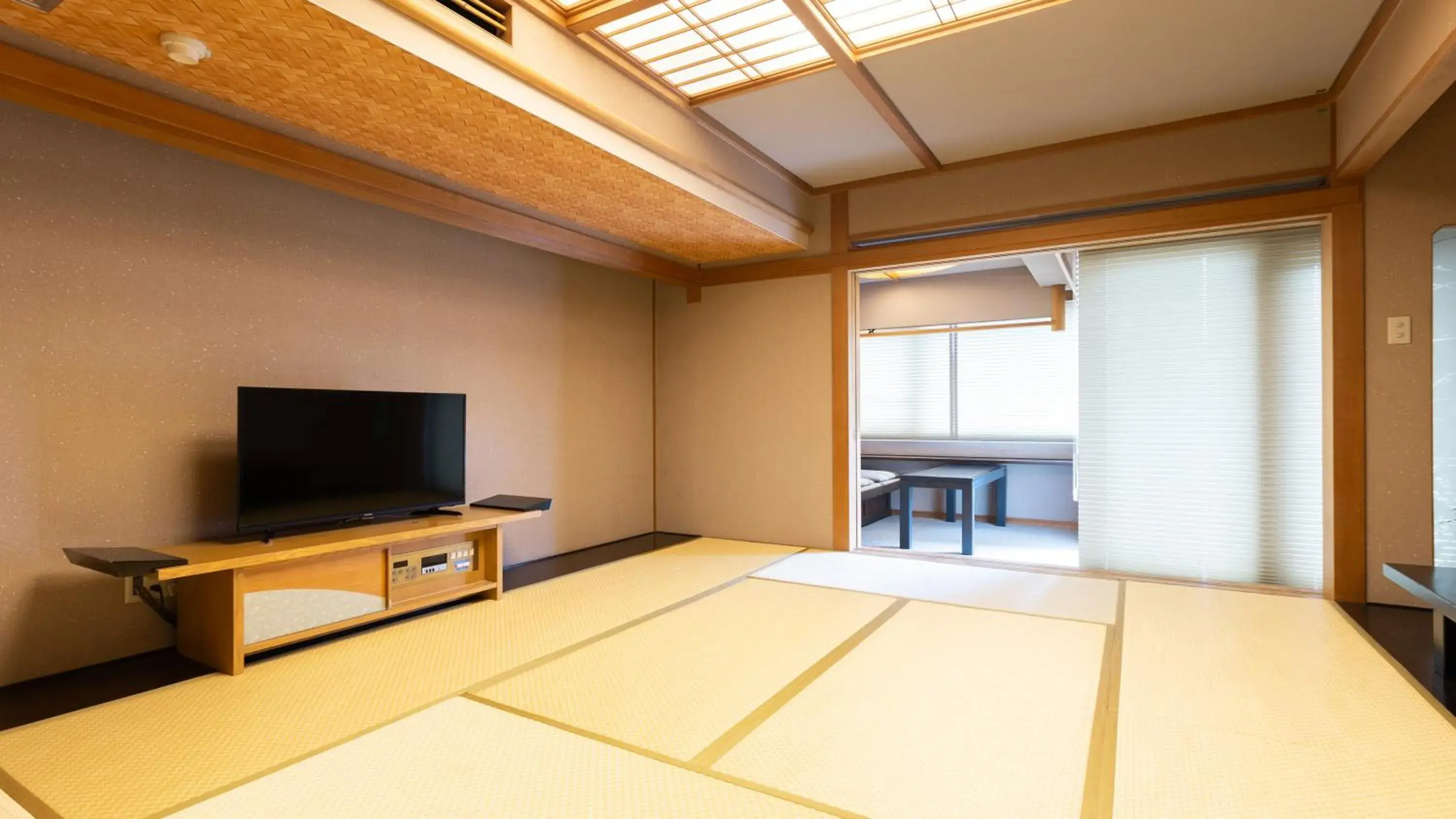 Japanese-Style Quadruple Room in Atami Season Hotel Japanese-Style Quadruple Room in Atami Season Hotel