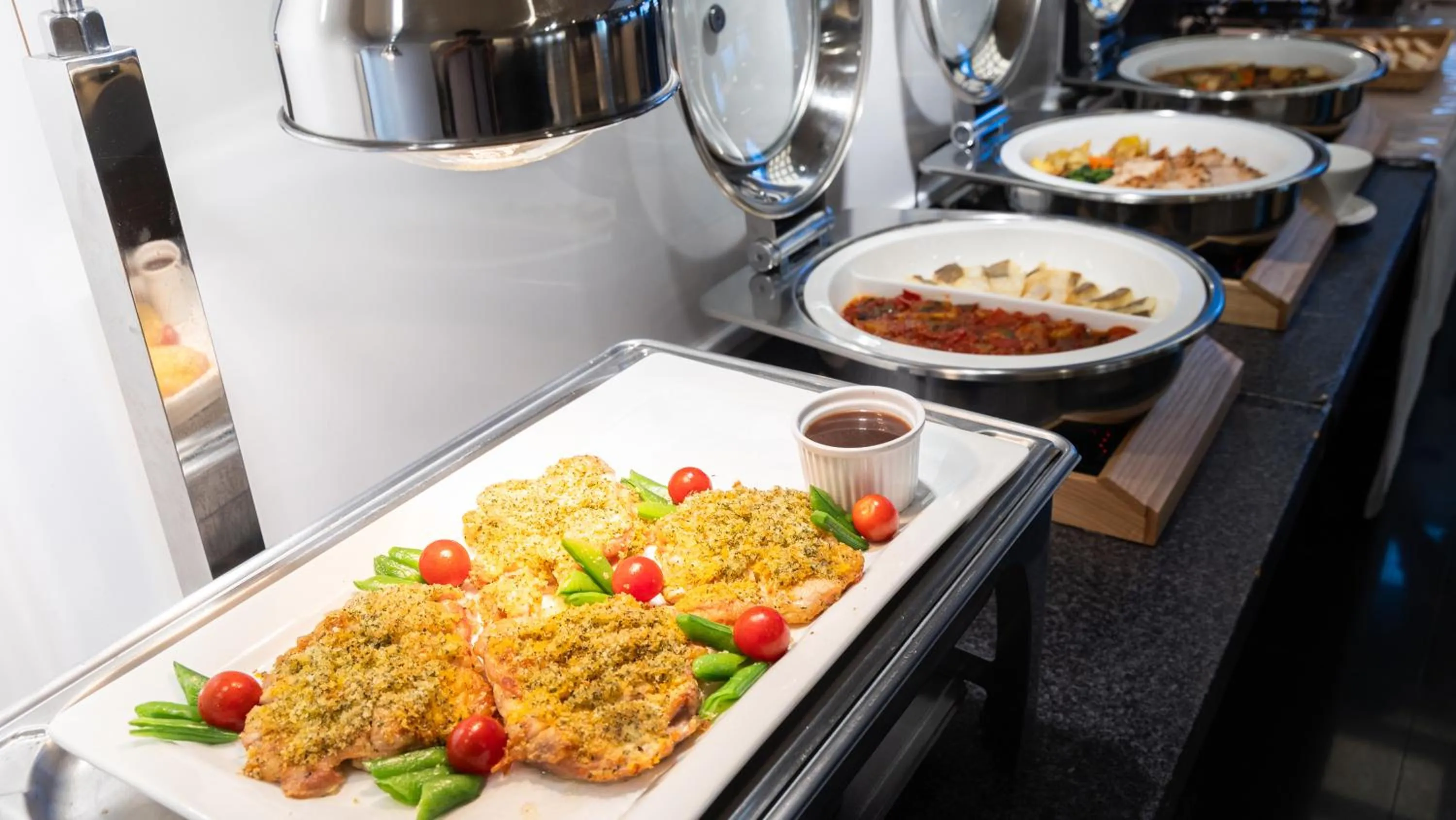 Restaurant/places to eat in Atami Season Hotel