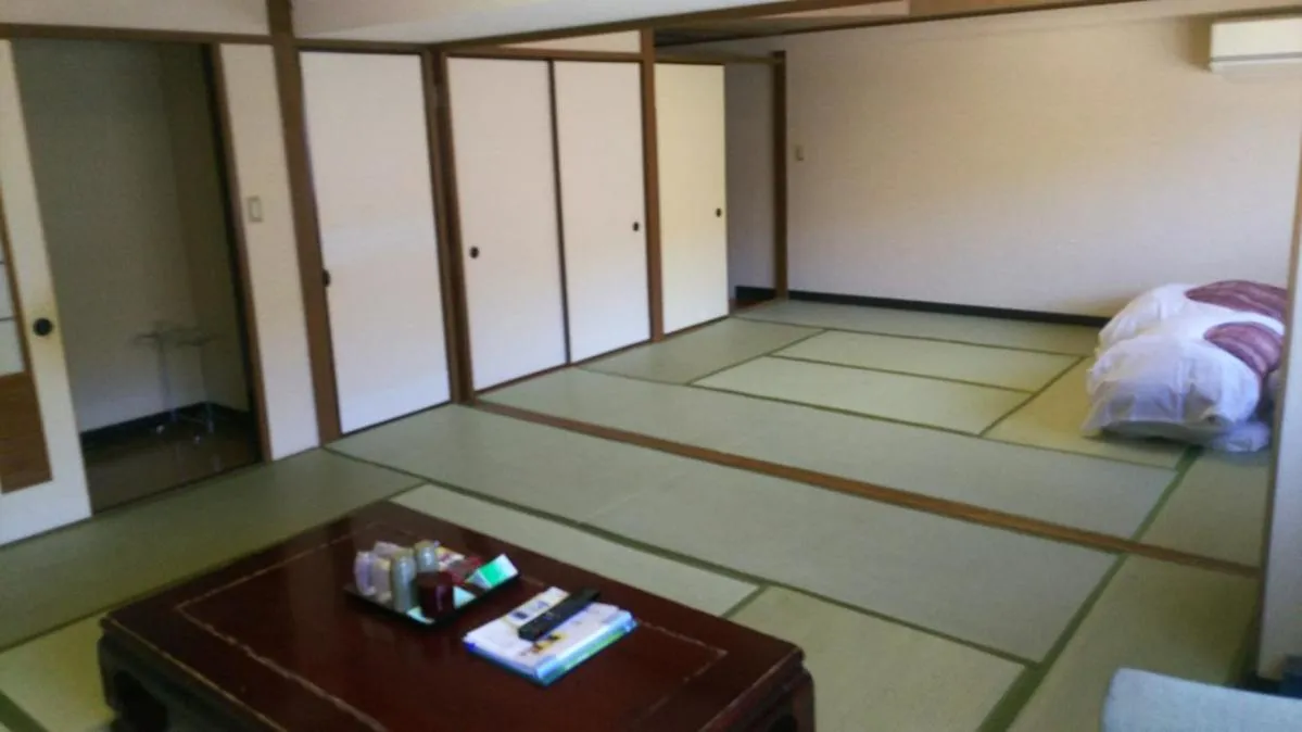 Bed in Itoen Hotel Hakone Yumoto