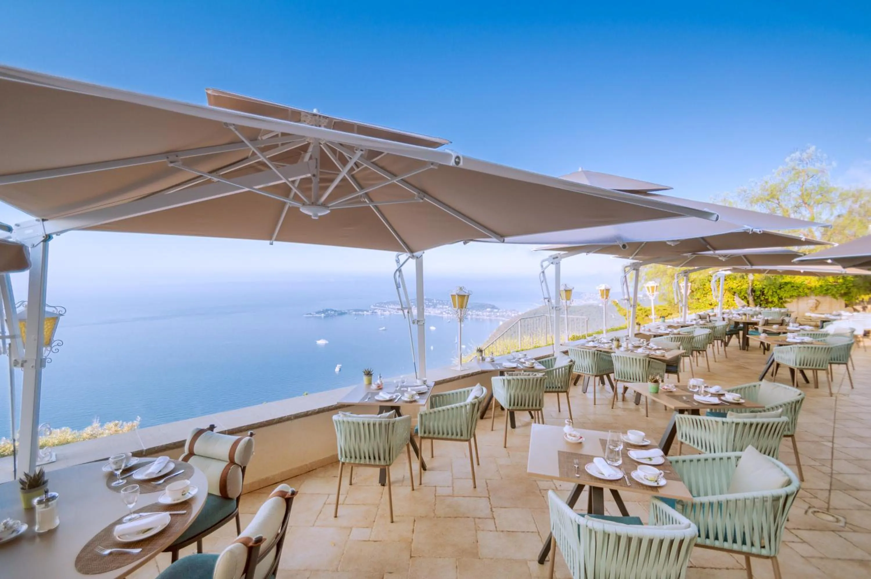 Restaurant/places to eat in La Chèvre d'Or