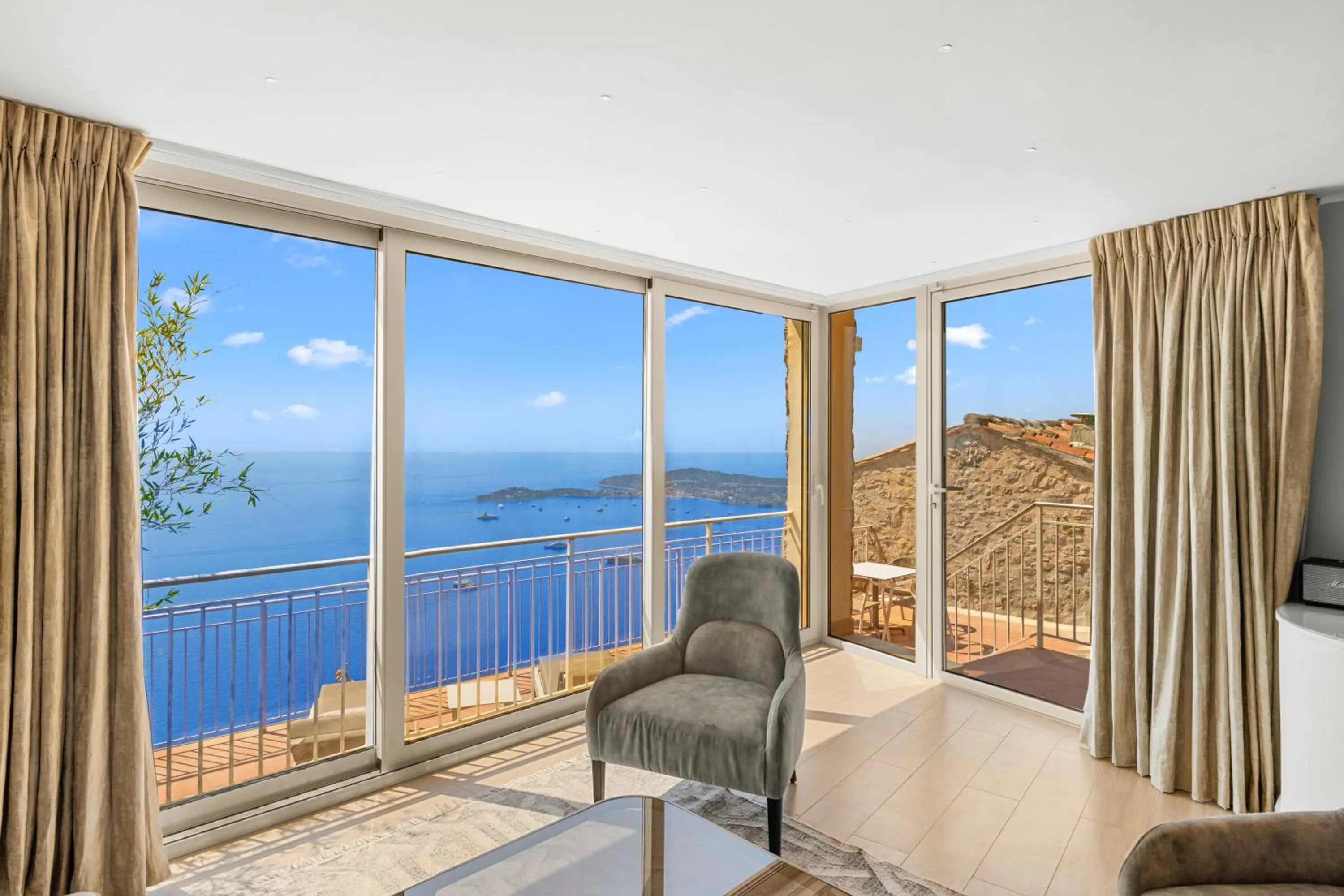 Natural landscape in La Chèvre d'Or