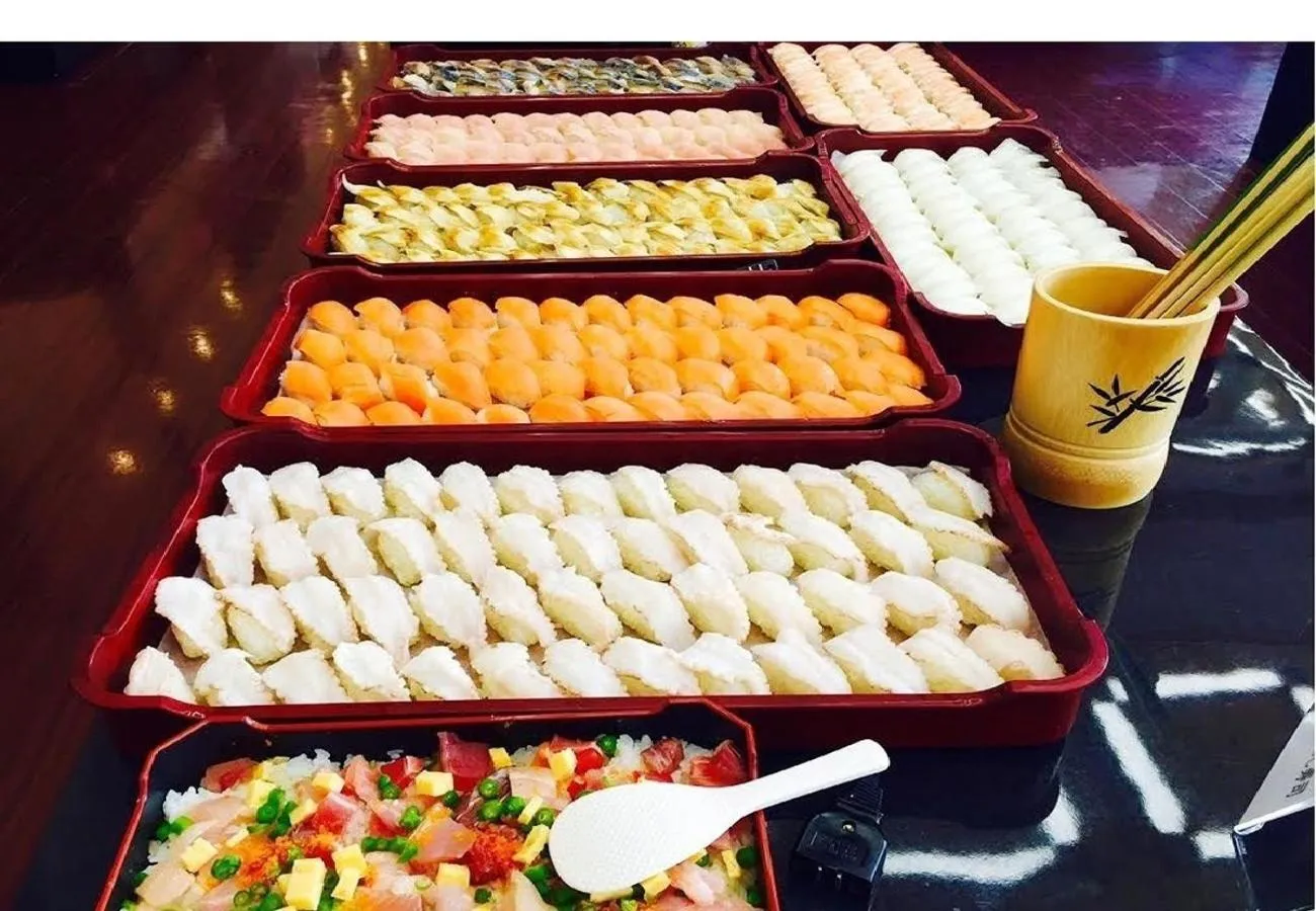 Restaurant/places to eat in Ohito Hotel