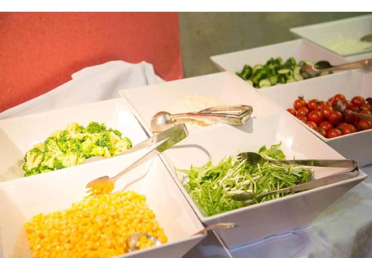 Restaurant/places to eat in Ohito Hotel