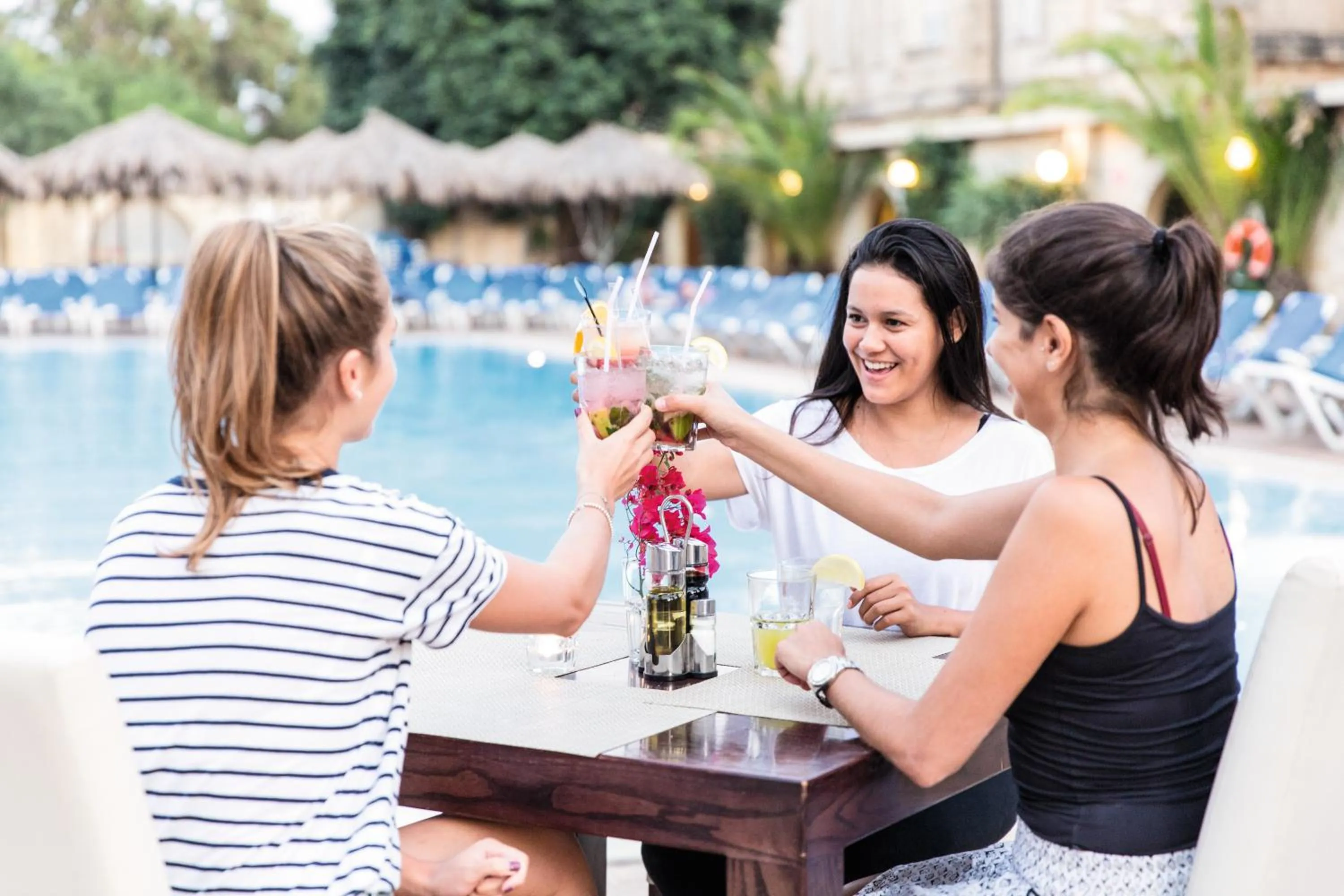 Restaurant/places to eat in SC Club Village