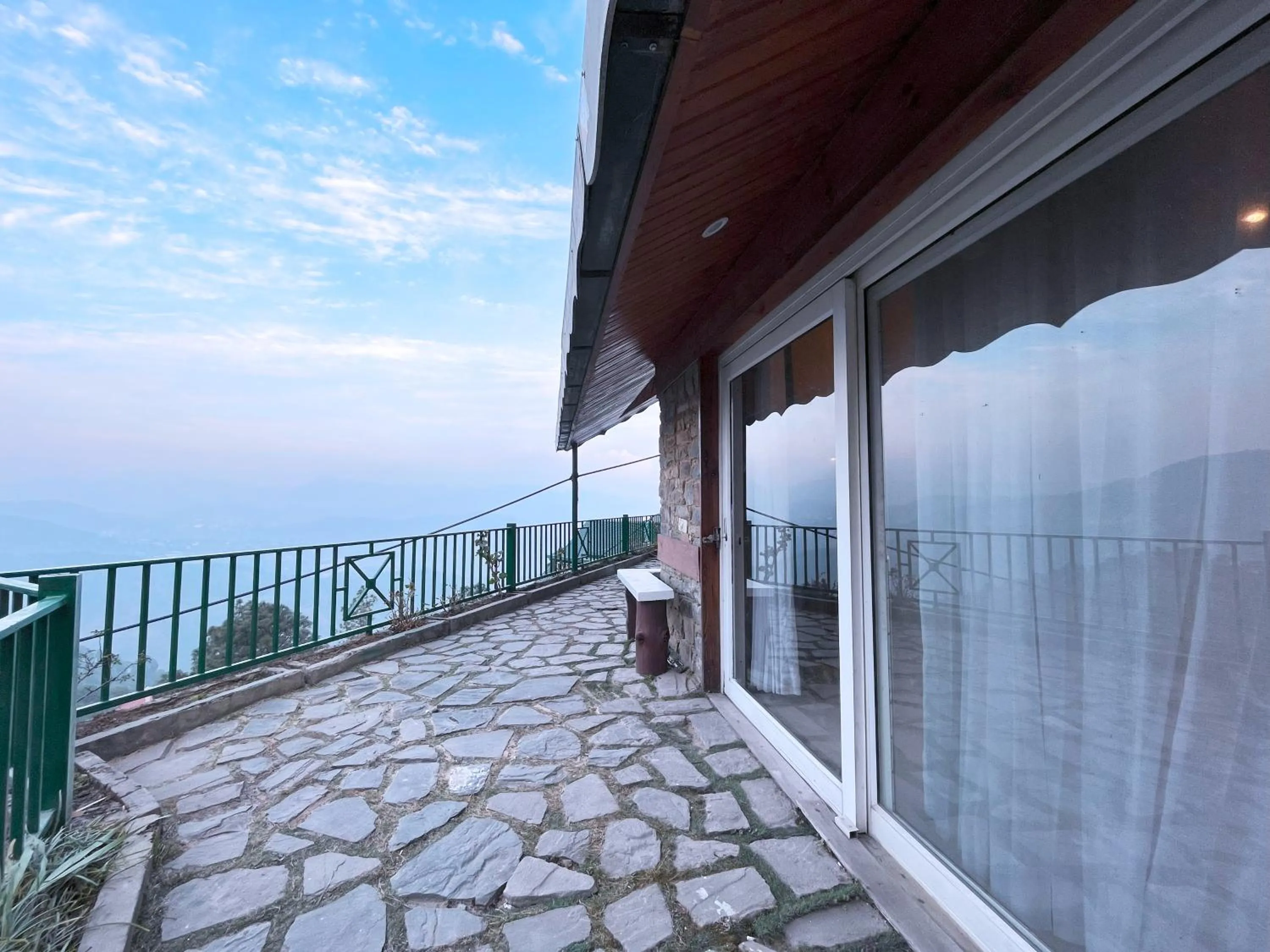 Natural landscape in Seclude Kasauli, Himachal Pradesh